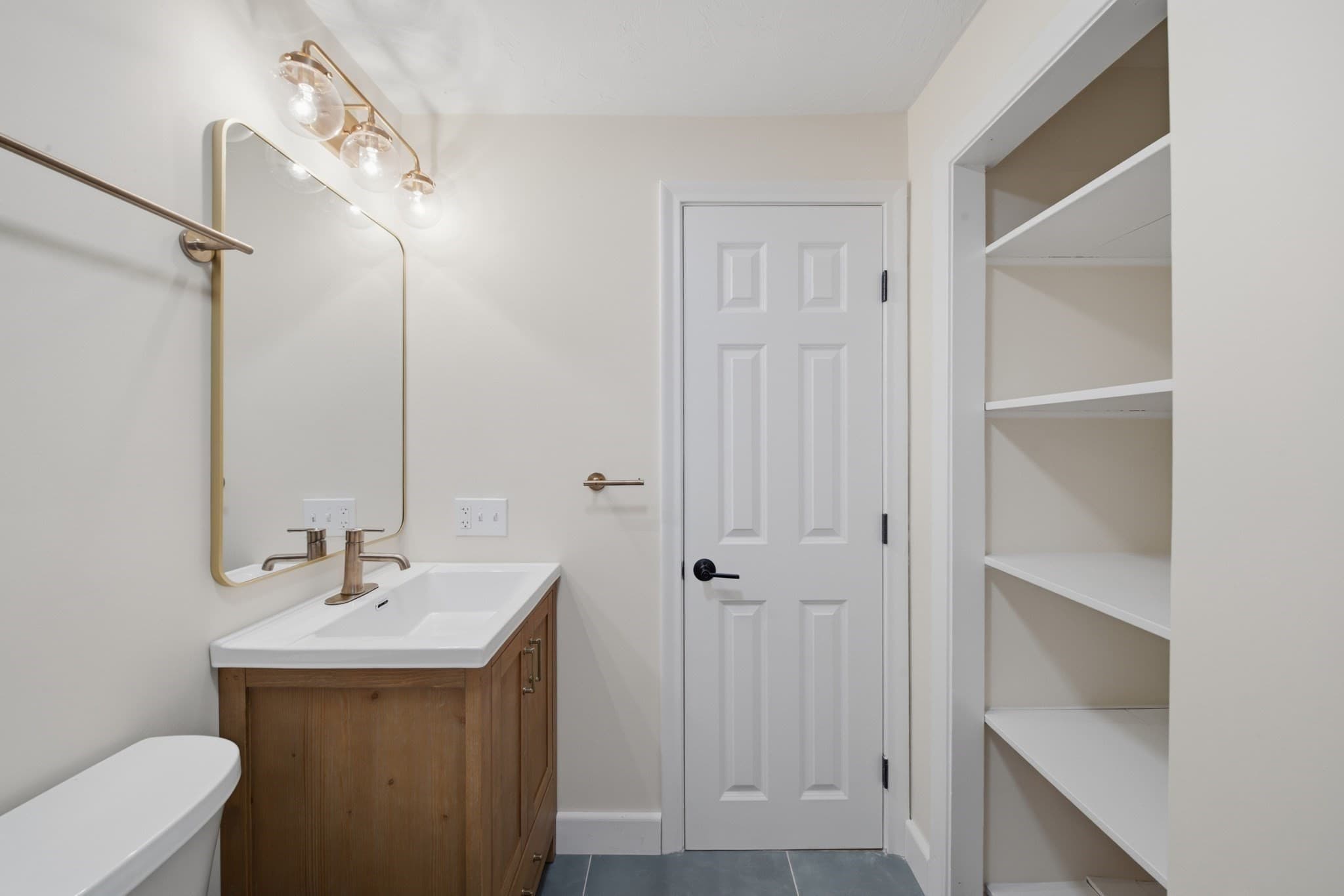 Single Family Residence at 157 Marks St, Rockland MA 02370, Rockland, photo 30 of 42