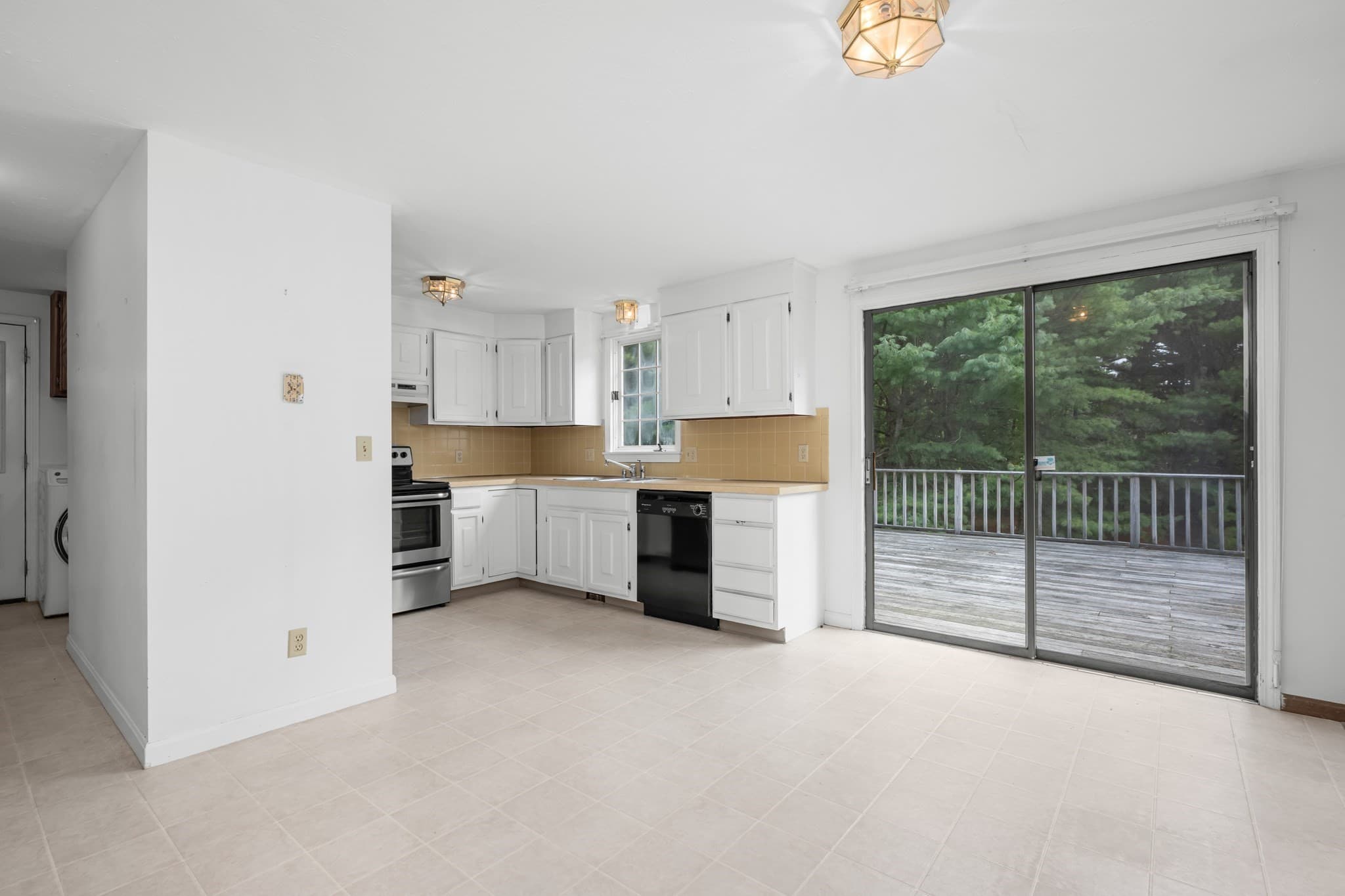 Single Family Residence at 31 Old Village Rd, Chatham MA 02633, Chatham, photo 9 of 41