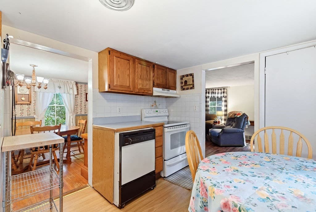 Single Family Residence at 15 Samoset Street, Weymouth MA 02190, Weymouth, photo 12 of 32