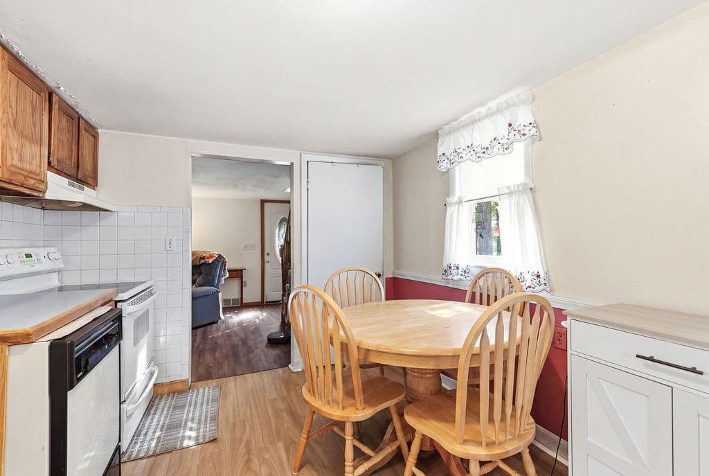 Single Family Residence at 15 Samoset Street, Weymouth MA 02190, Weymouth, photo 11 of 32