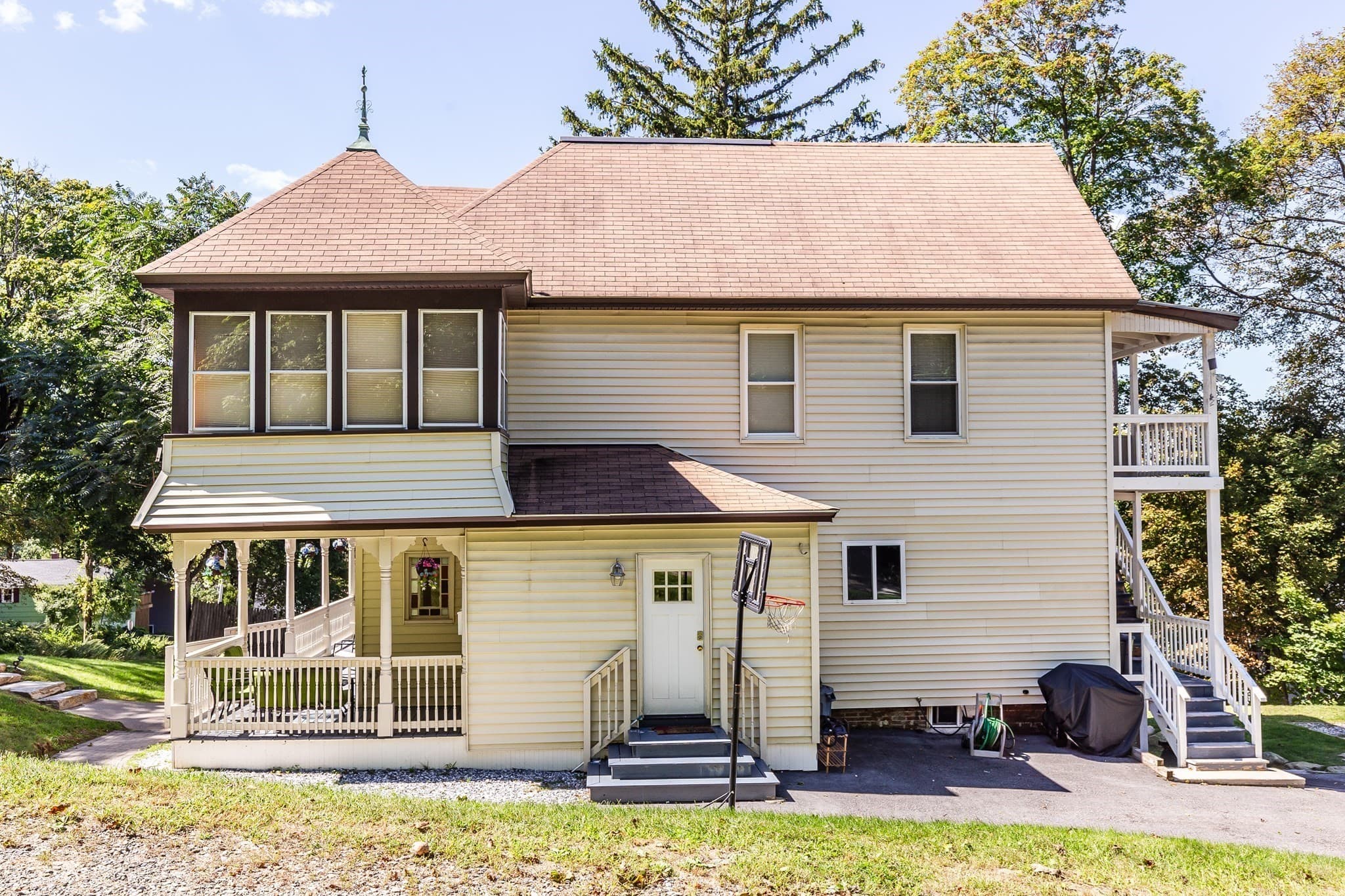 2 Family - 2 Units Up/Down at 35 Mckinley, Worcester MA 01605, Worcester, photo 2 of 33