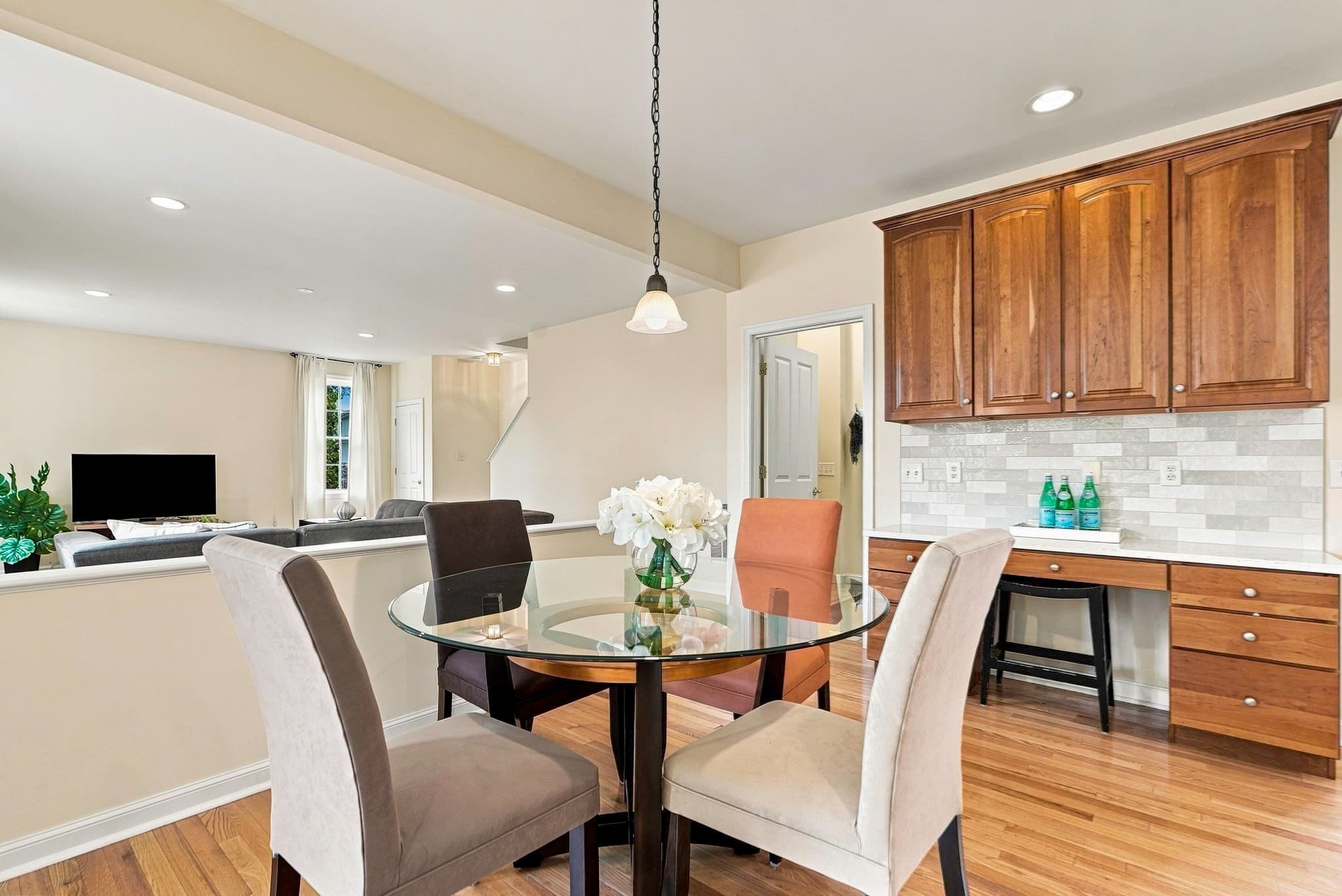 Single Family Residence at 3 Washington Lane, Hopkinton MA 01748, Hopkinton, photo 13 of 36