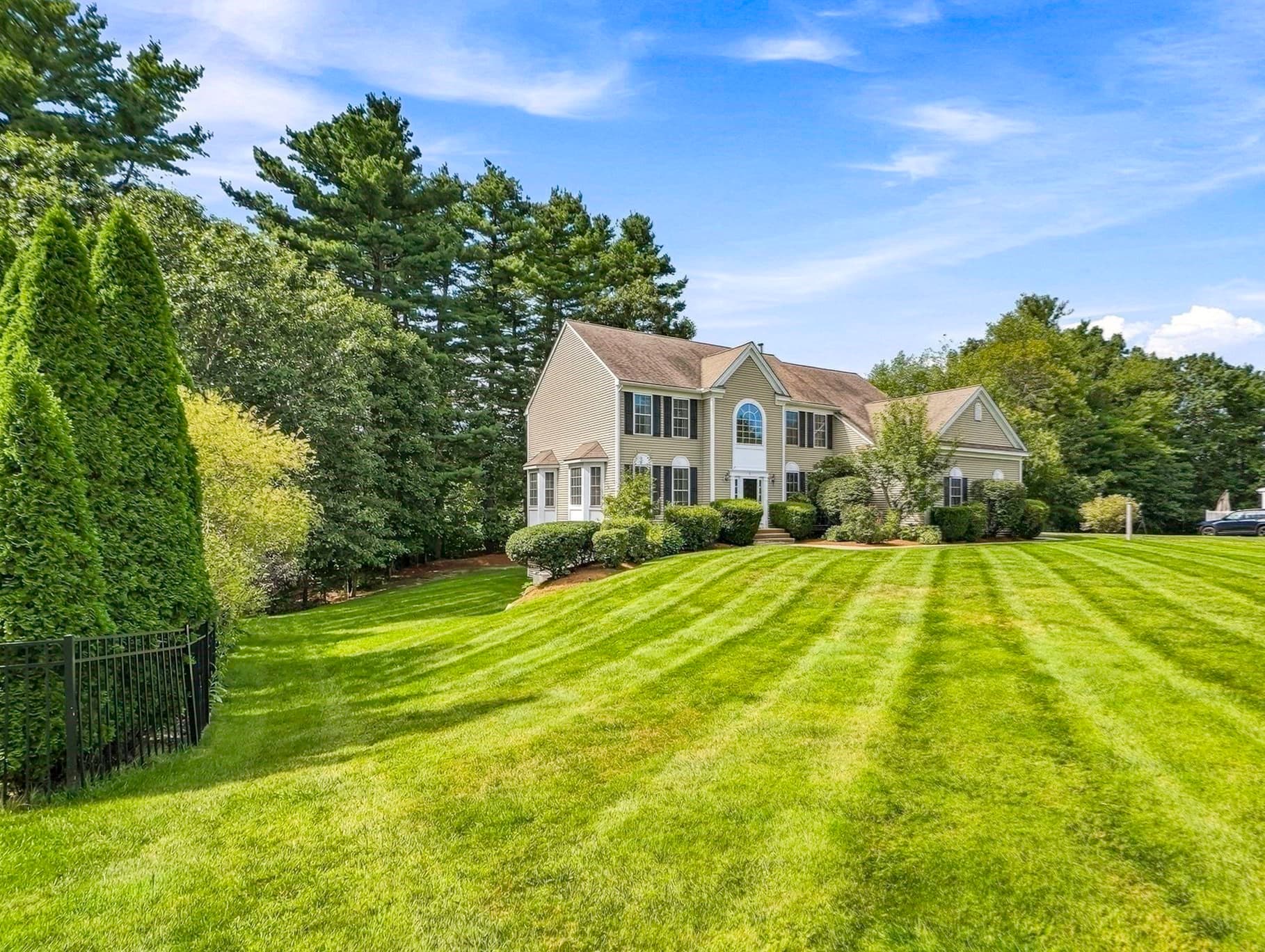 Single Family Residence at 3 Washington Lane, Hopkinton MA 01748, Hopkinton, photo 3 of 36