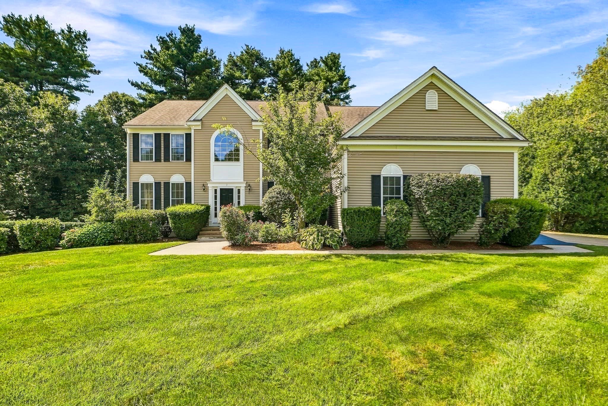 3 Washington Lane, Hopkinton MA 01748