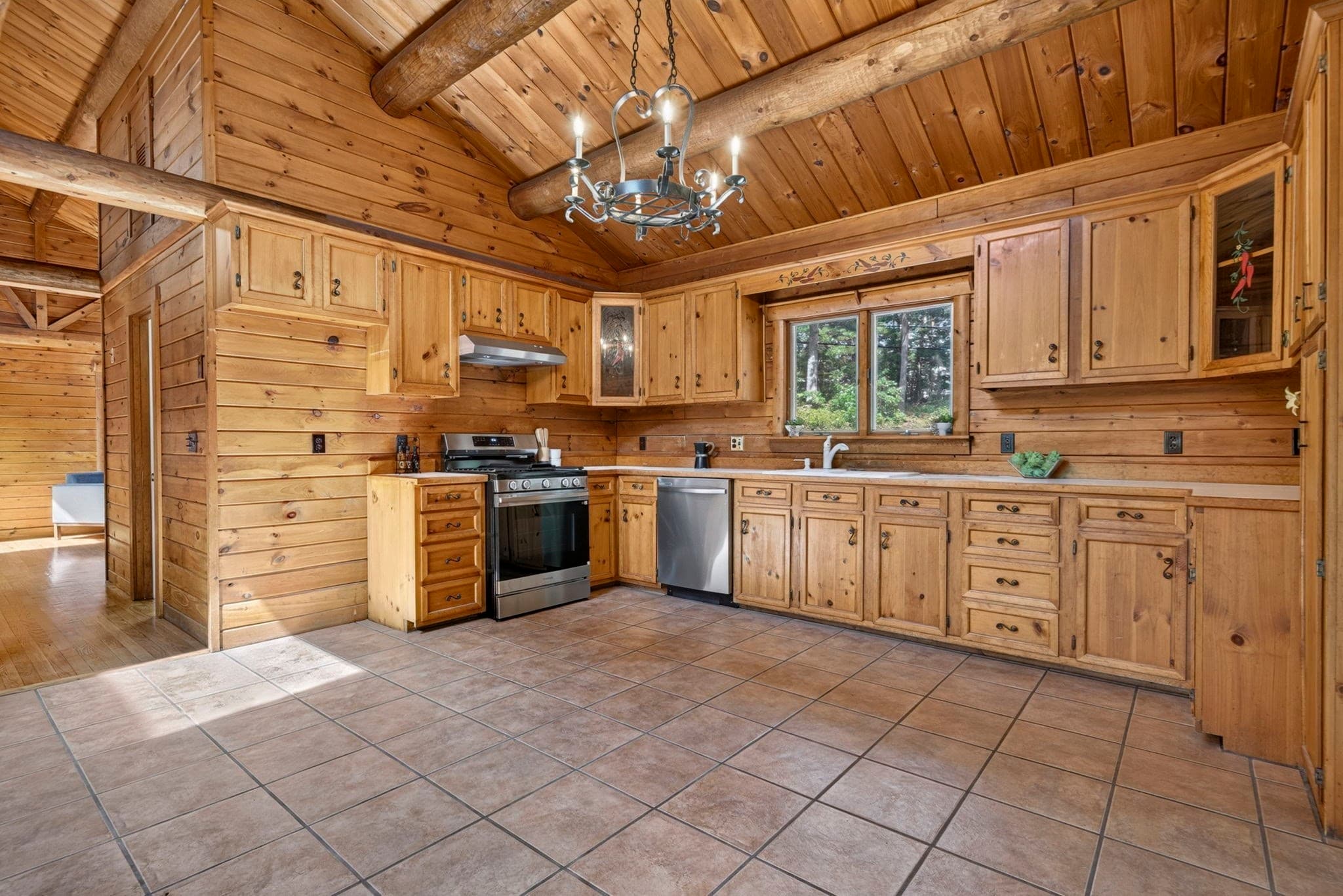 Single Family Residence at 25 Old Center St, Carver MA 02330, Carver, photo 3 of 41