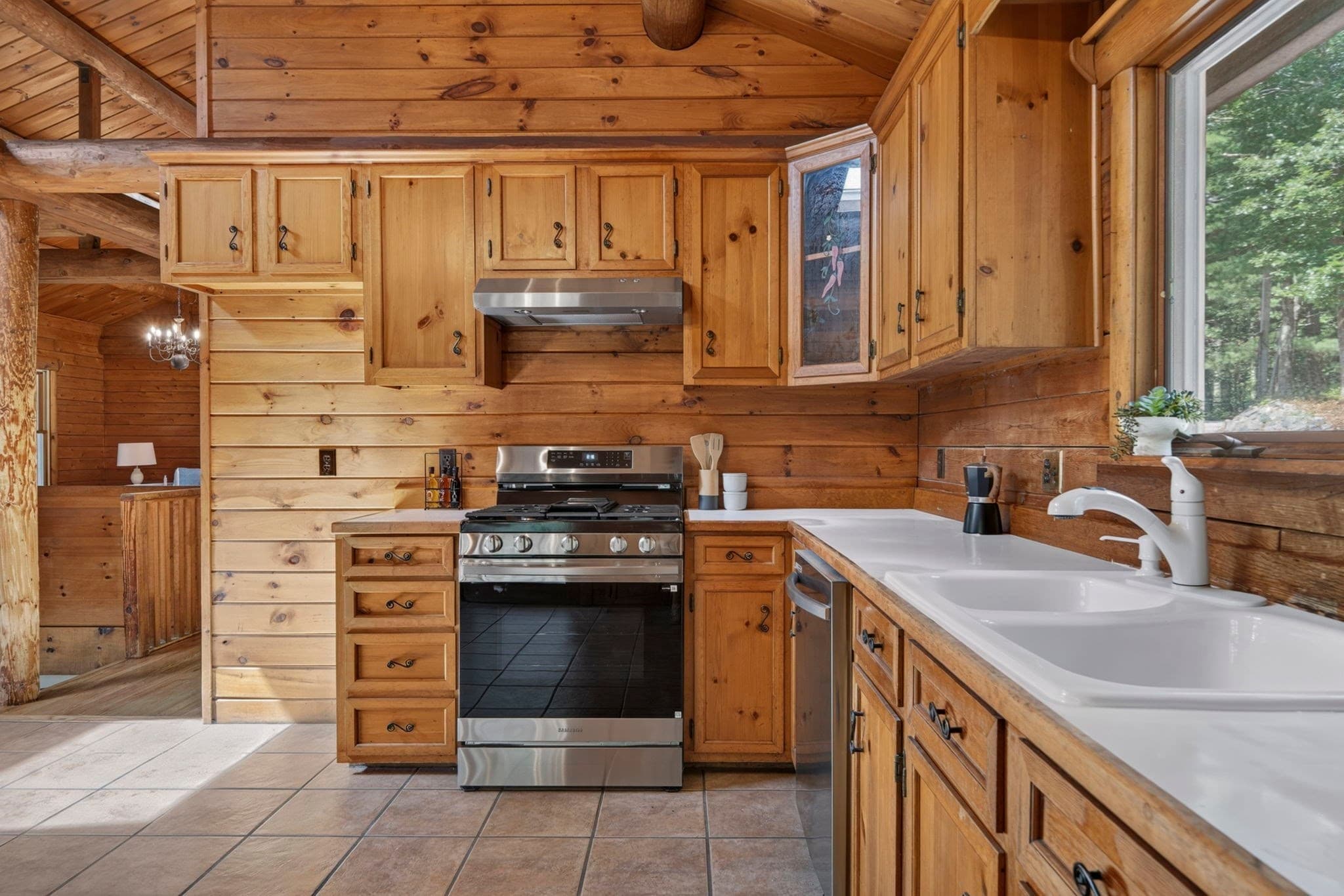 Single Family Residence at 25 Old Center St, Carver MA 02330, Carver, photo 5 of 41