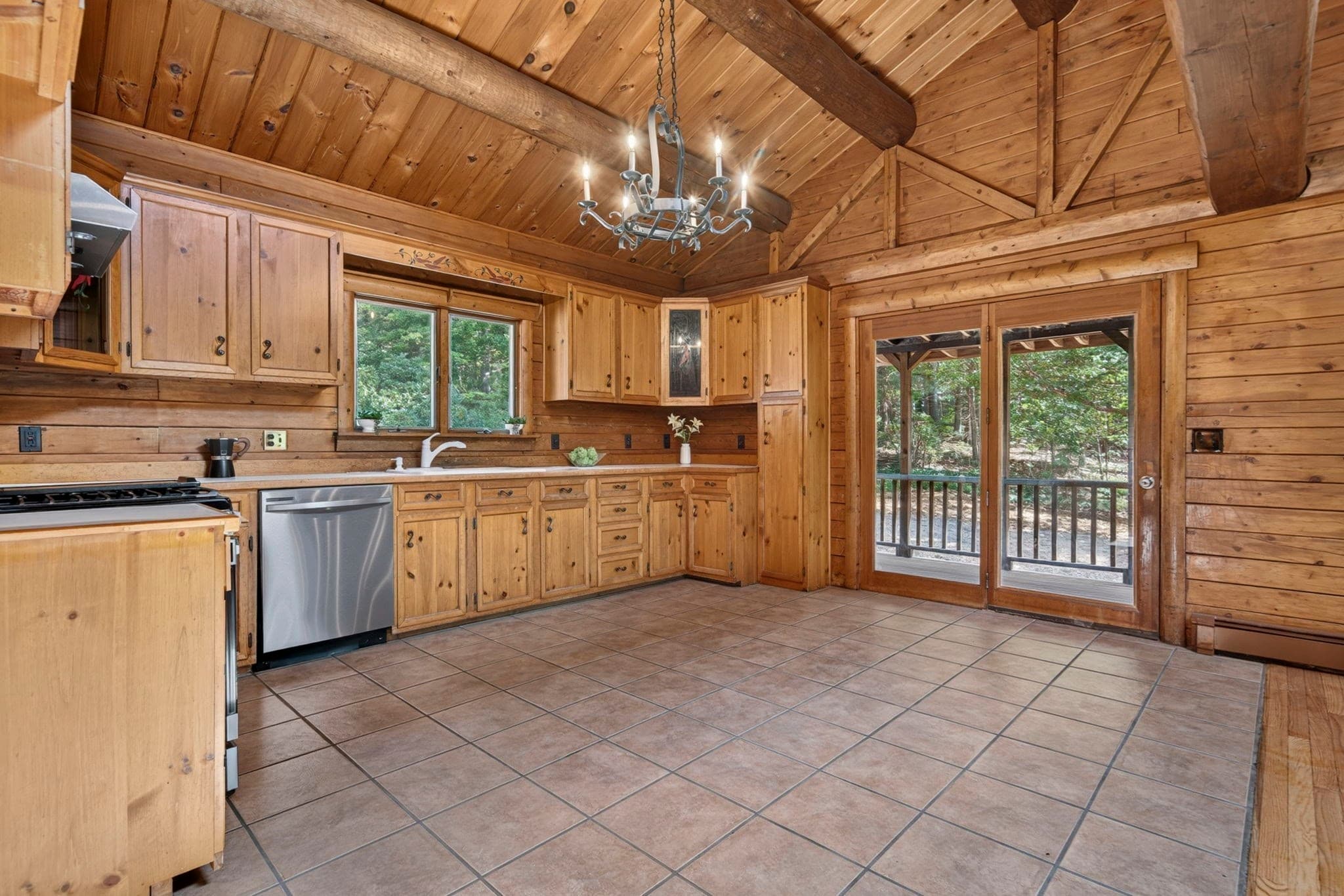 Single Family Residence at 25 Old Center St, Carver MA 02330, Carver, photo 4 of 41