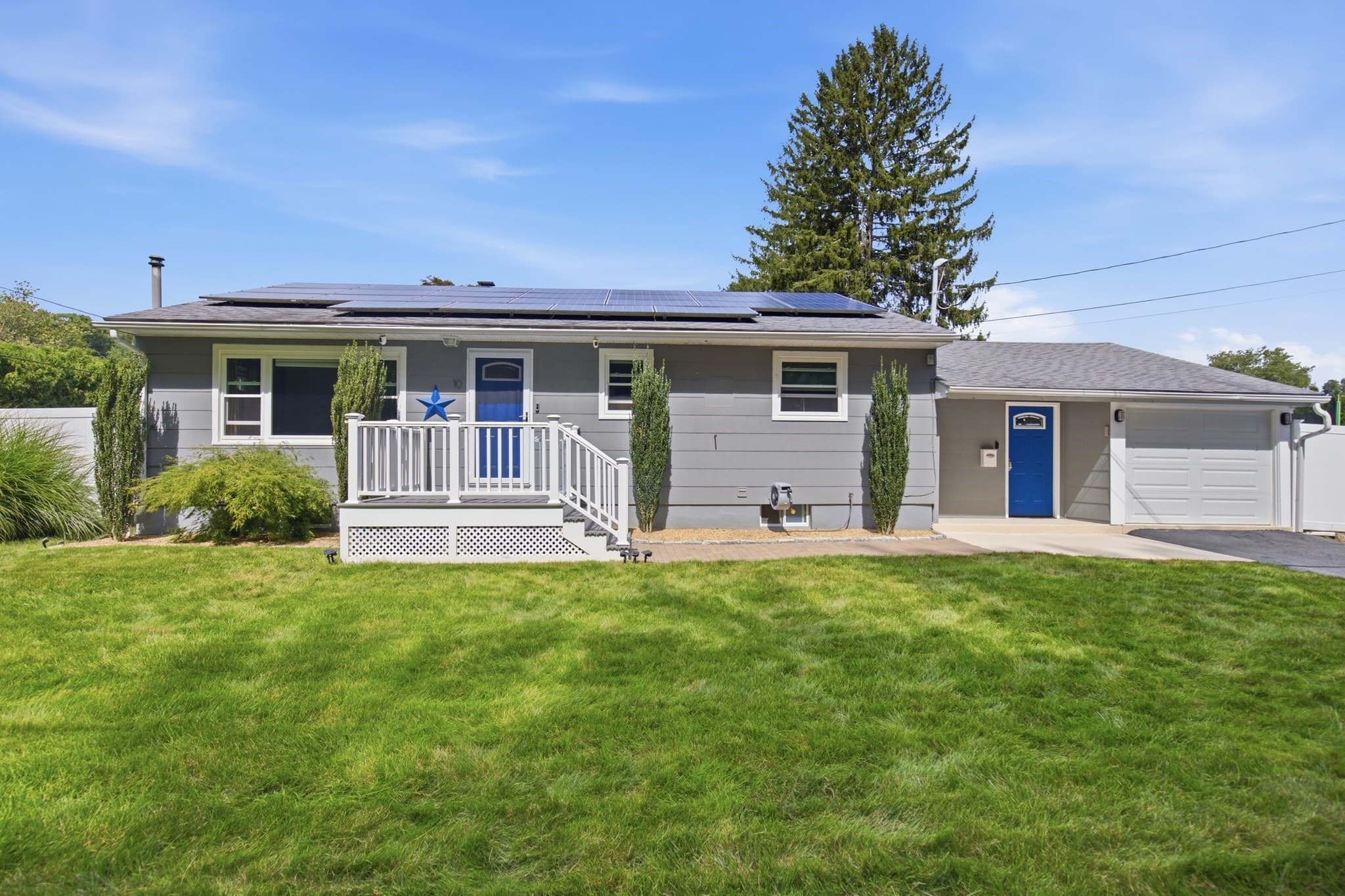 10 Linda Ave, Millbury MA 01527