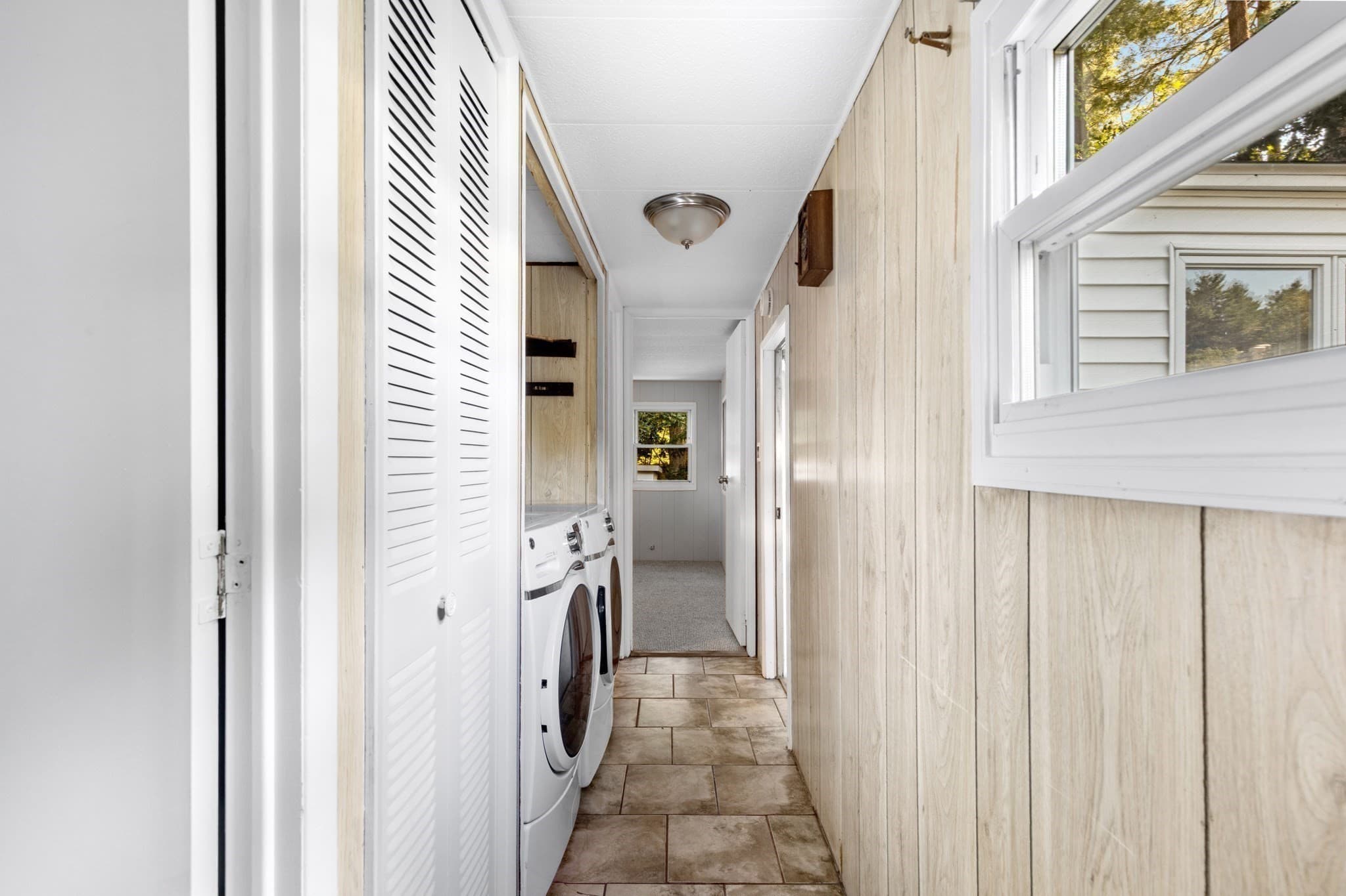 Mobile Home at 71 Maplewood Dr, Halifax MA 02338, Halifax, photo 13 of 27