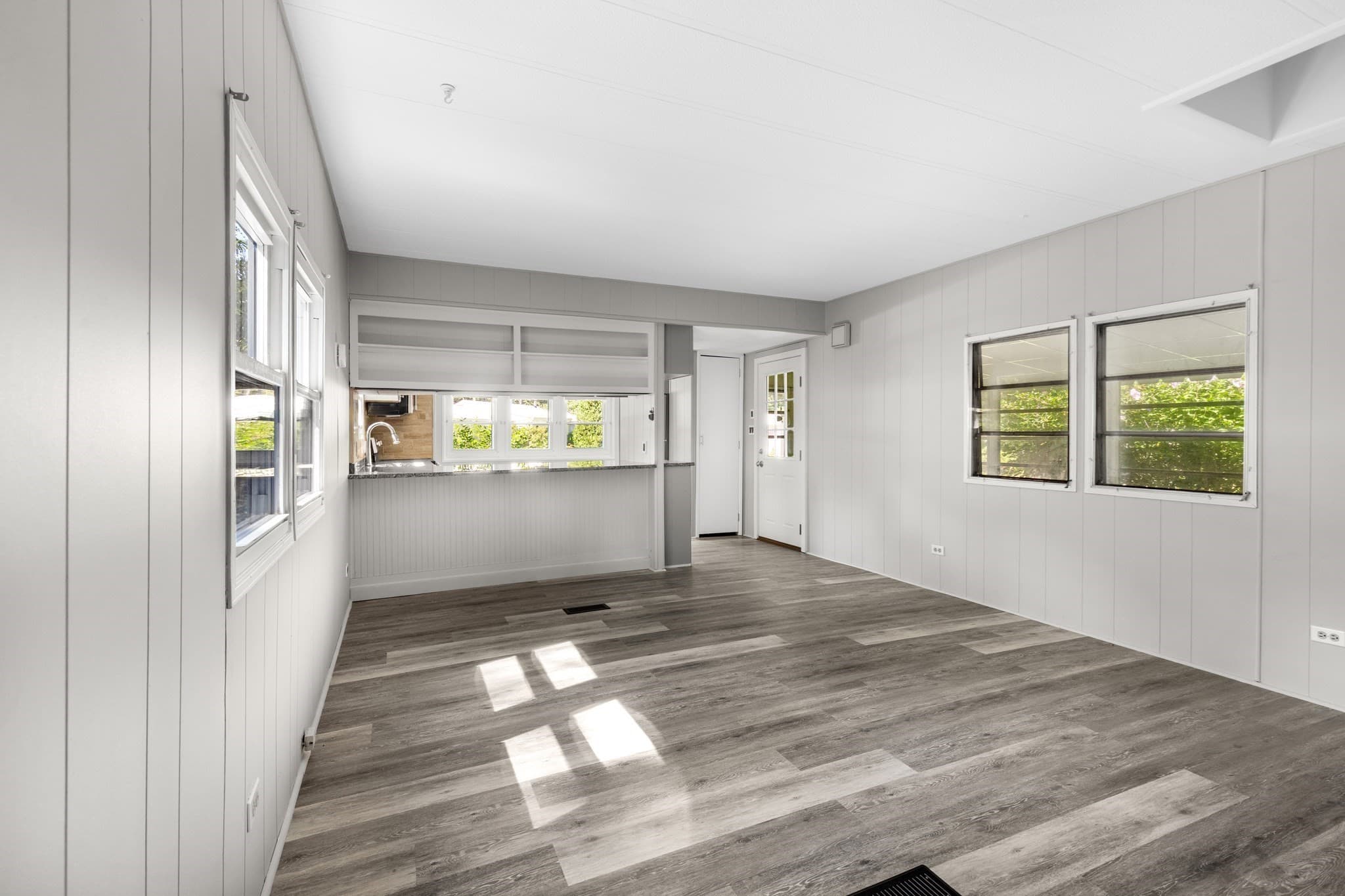 Mobile Home at 71 Maplewood Dr, Halifax MA 02338, Halifax, photo 10 of 27