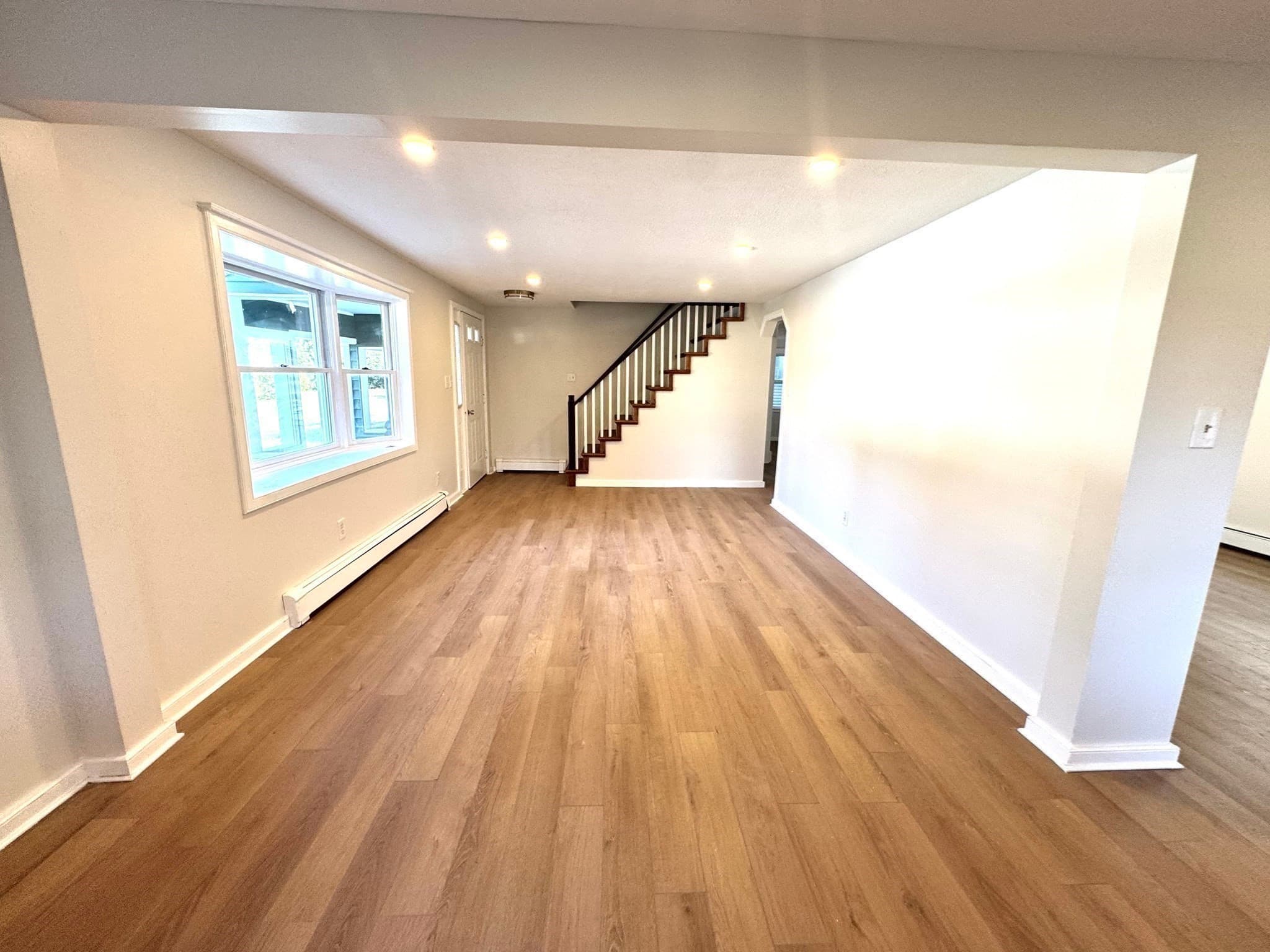 Single Family Residence at 18 Hurley Ave, Dracut MA 01826, Dracut, photo 5 of 24