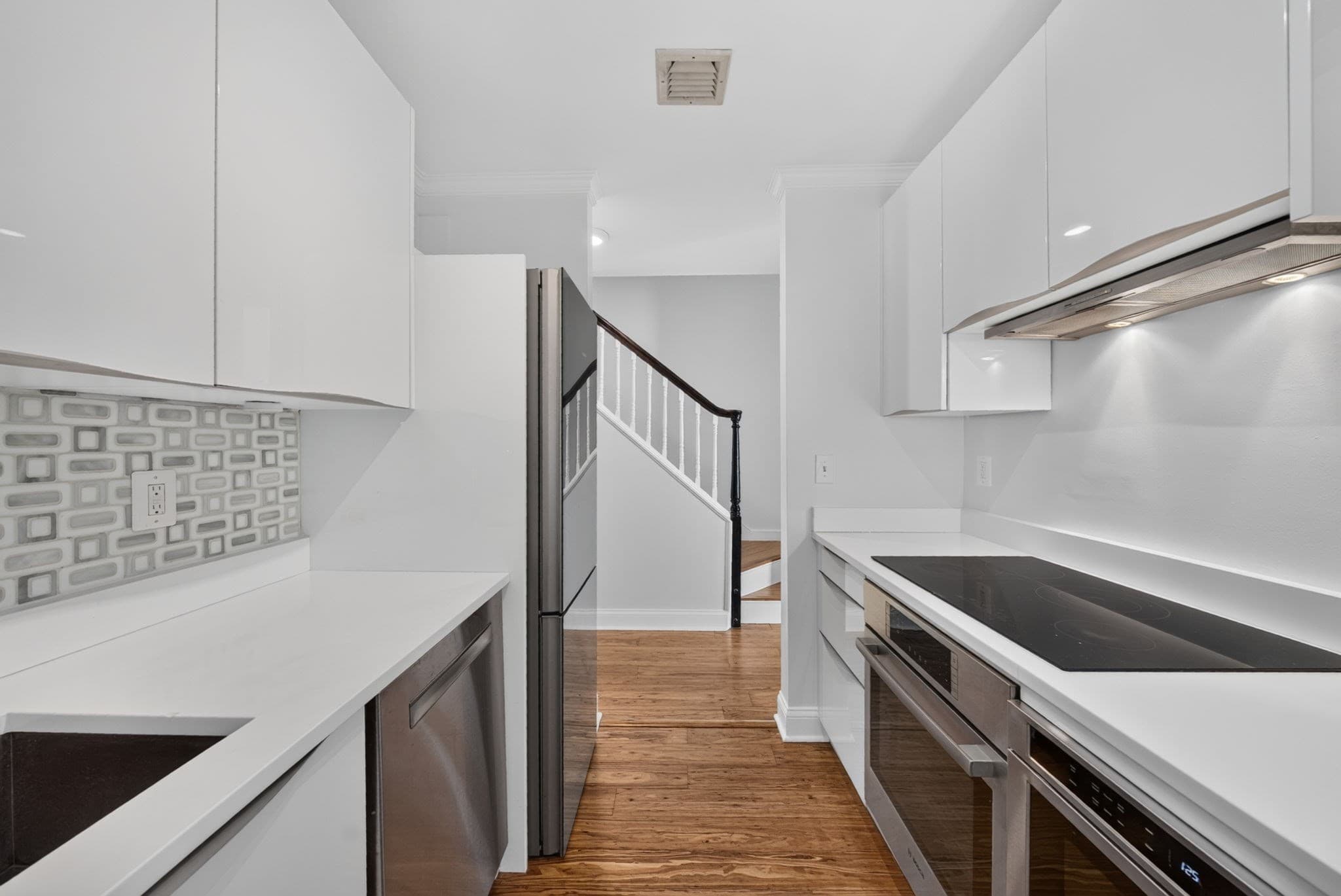 Condominium at 28 Admirals Way # 28, Chelsea MA 02150, Chelsea, photo 6 of 27