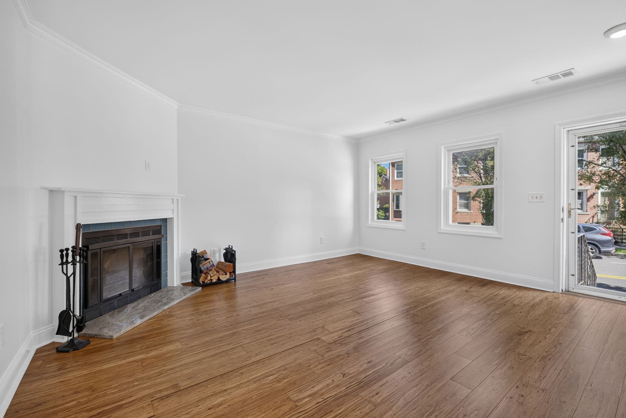 Condominium at 28 Admirals Way # 28, Chelsea MA 02150, Chelsea, photo 3 of 27
