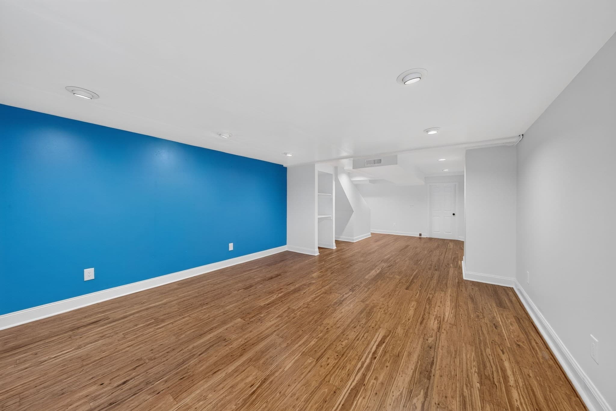 Condominium at 28 Admirals Way # 28, Chelsea MA 02150, Chelsea, photo 21 of 27