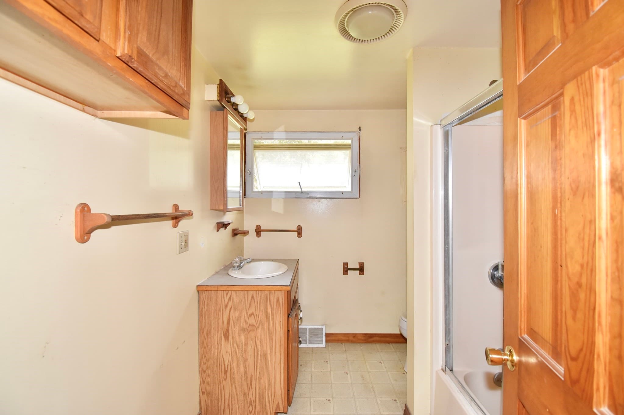 Single Family Residence at 58 Cabot St, Palmer MA 01069, Palmer, photo 16 of 21