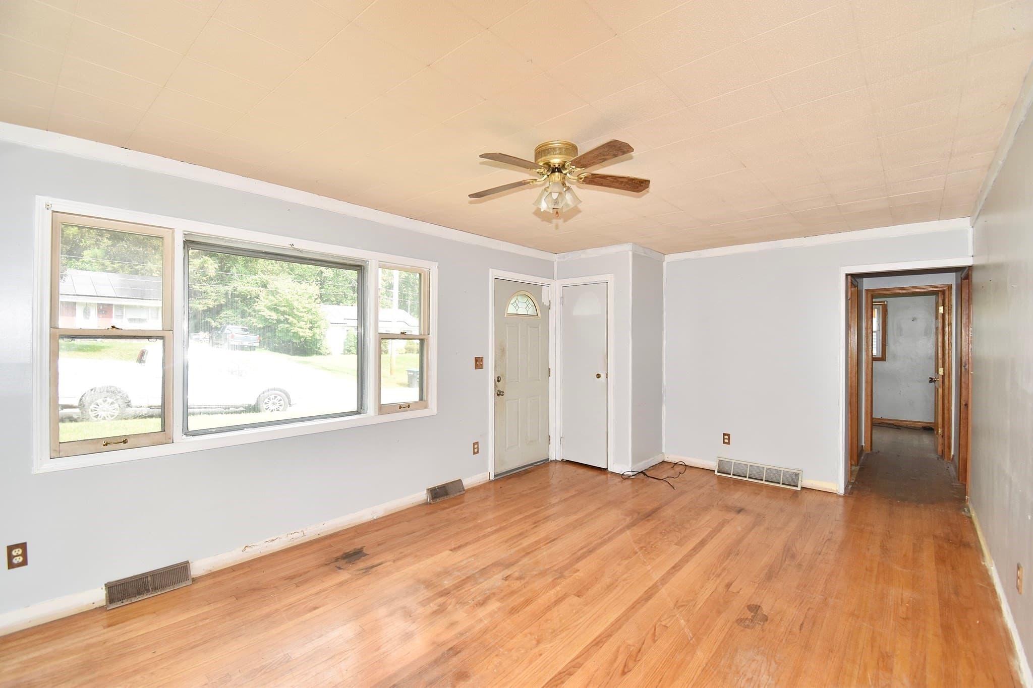Single Family Residence at 58 Cabot St, Palmer MA 01069, Palmer, photo 11 of 21