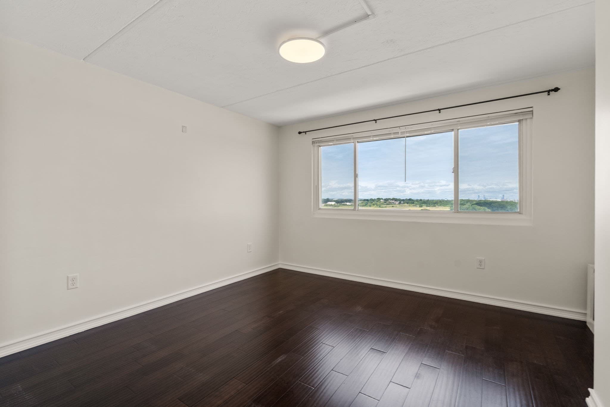 Condominium at 200 Cove Way # 1012, Quincy MA 02169, Quincy, photo 12 of 22