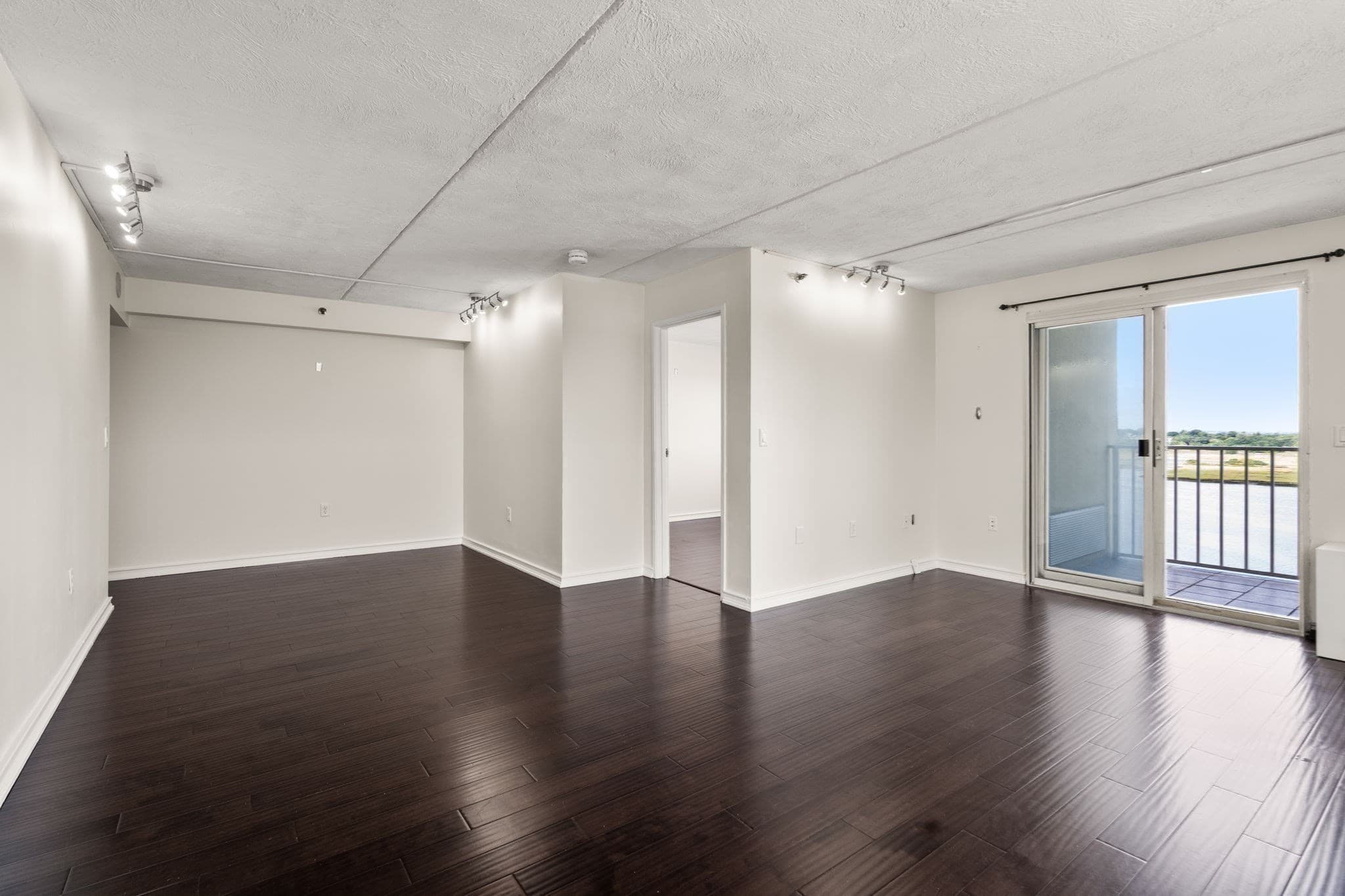 Condominium at 200 Cove Way # 1012, Quincy MA 02169, Quincy, photo 15 of 22
