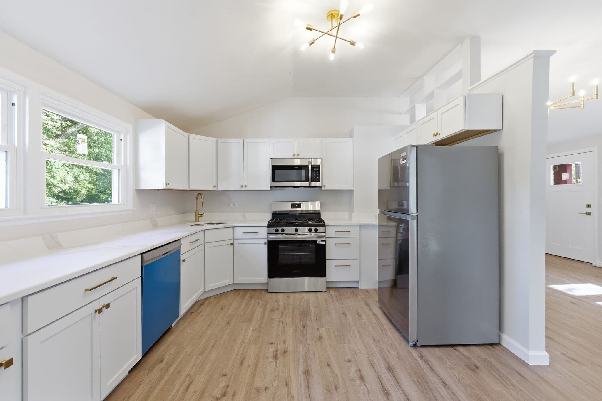 Single Family Residence at 243 Shady Brook Ln, Springfield MA 01118, Springfield, photo 16 of 38