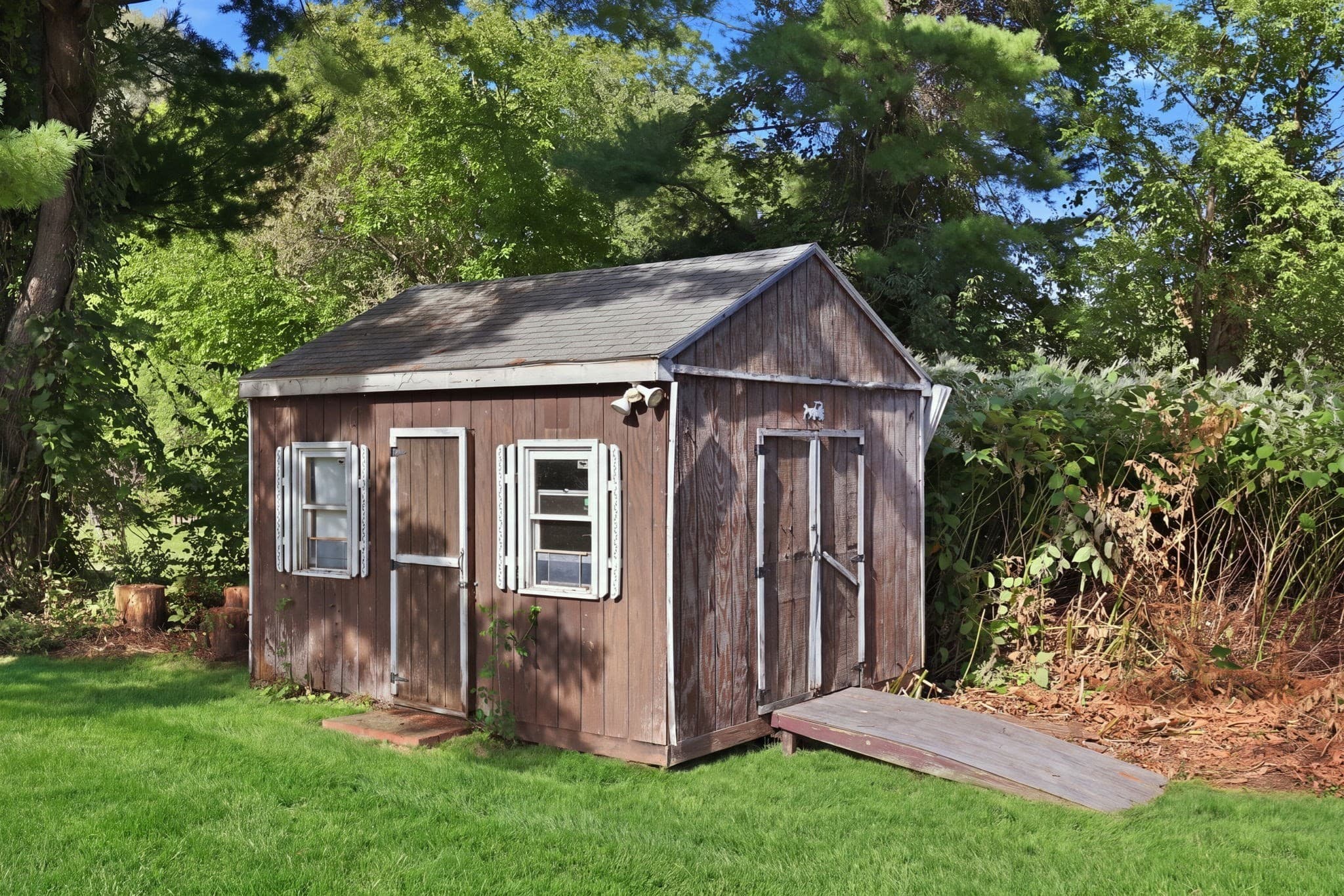 Single Family Residence at 243 Shady Brook Ln, Springfield MA 01118, Springfield, photo 10 of 38