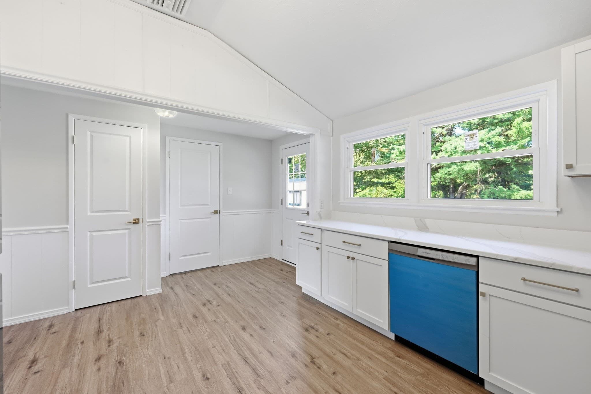 Single Family Residence at 243 Shady Brook Ln, Springfield MA 01118, Springfield, photo 19 of 38
