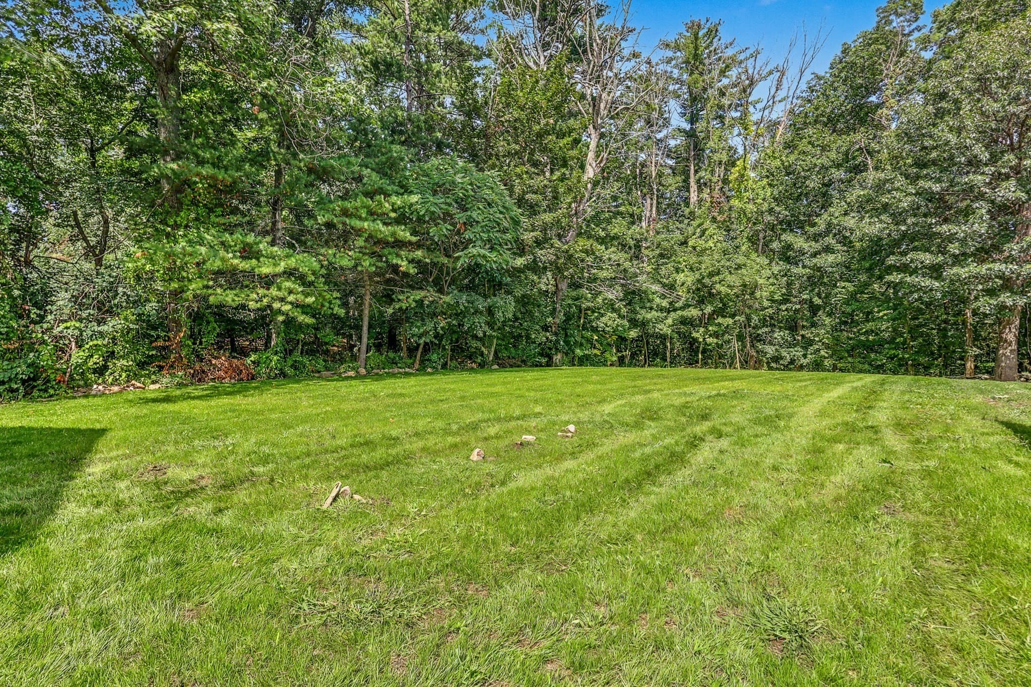 Single Family Residence at 7B Lakeshore Dr, Georgetown MA 01833, Georgetown, photo 33 of 36