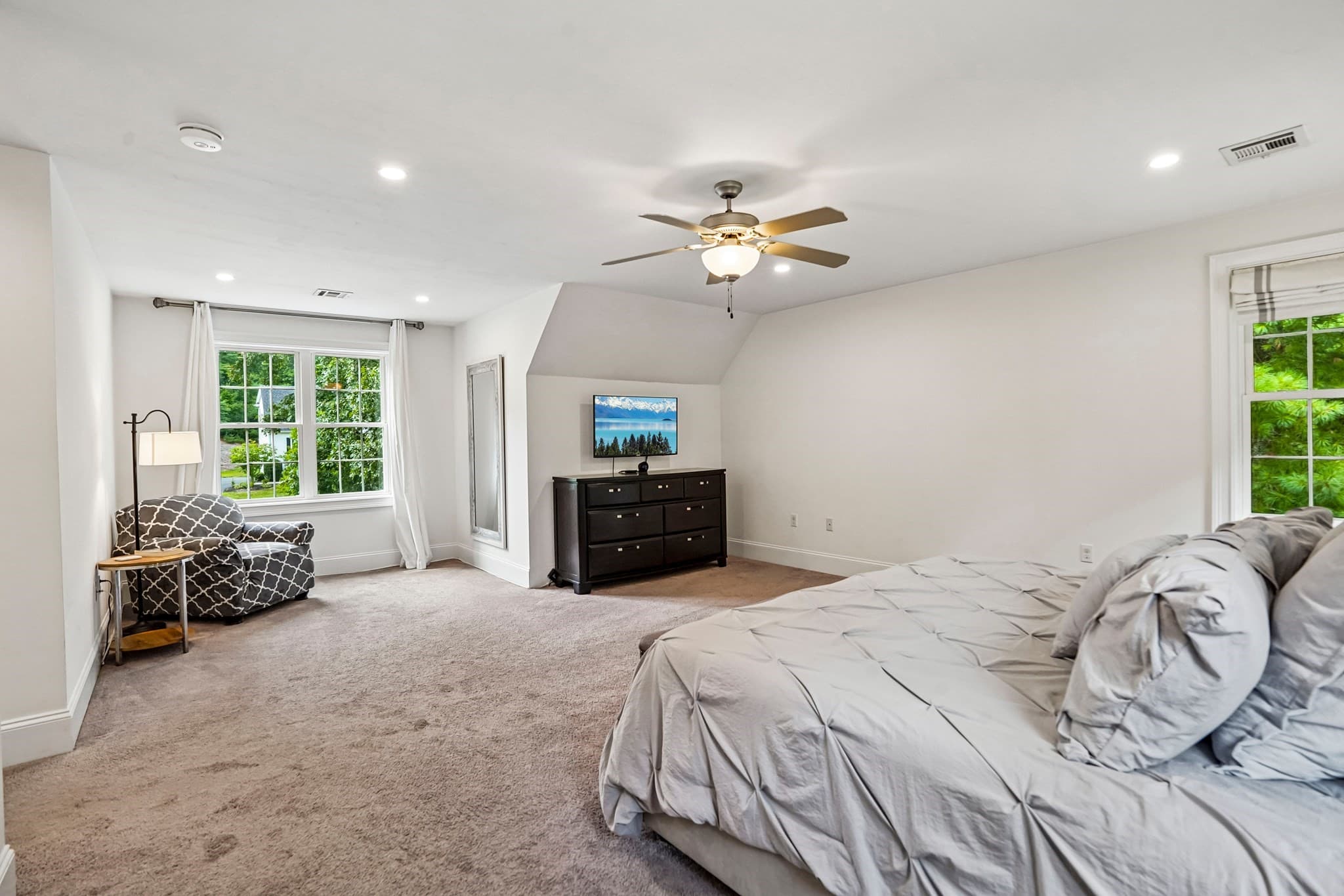 Single Family Residence at 75 Silver Fox Rd, Franklin MA 02038, Franklin, photo 13 of 40