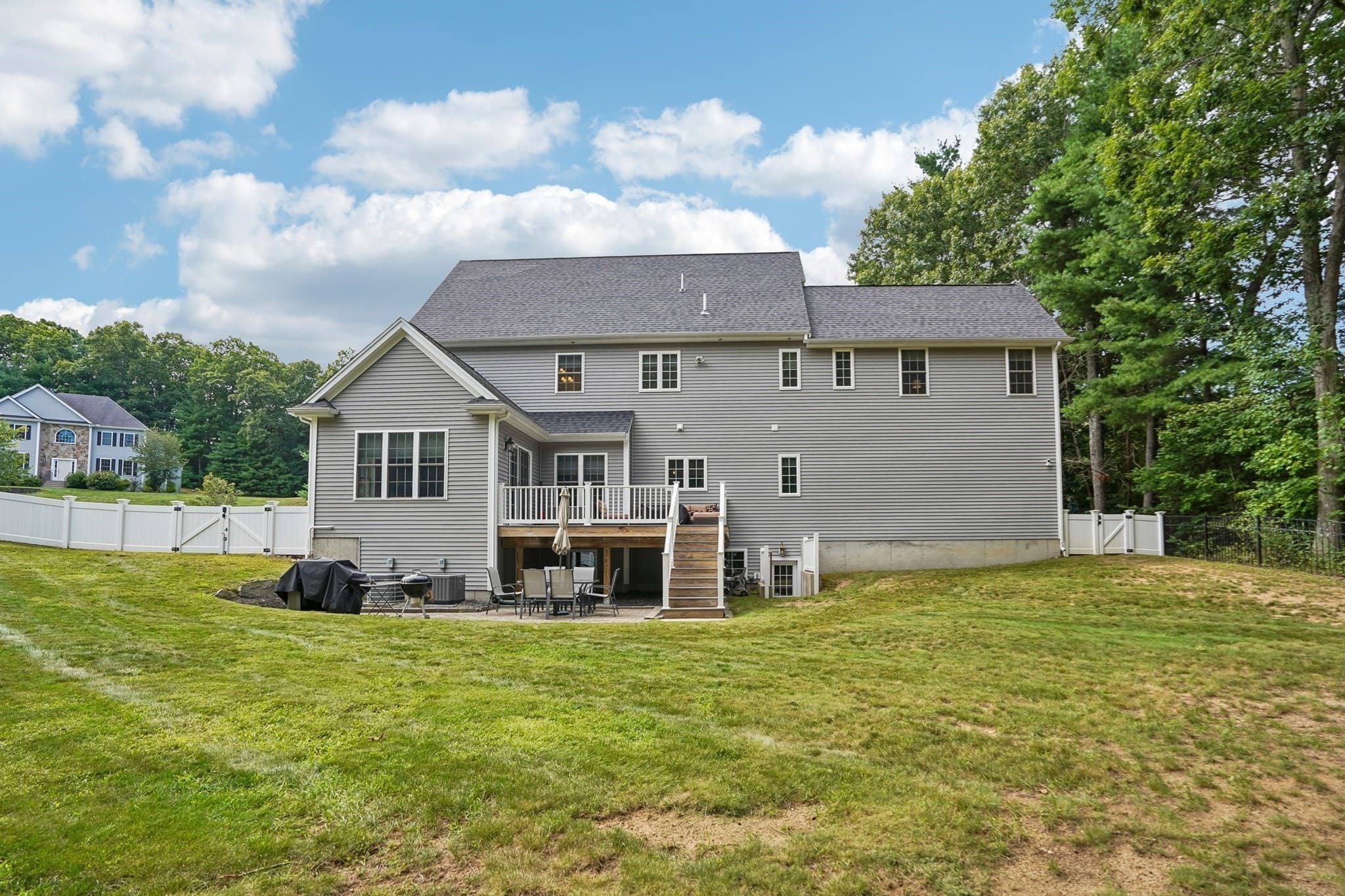 Single Family Residence at 75 Silver Fox Rd, Franklin MA 02038, Franklin, photo 36 of 40