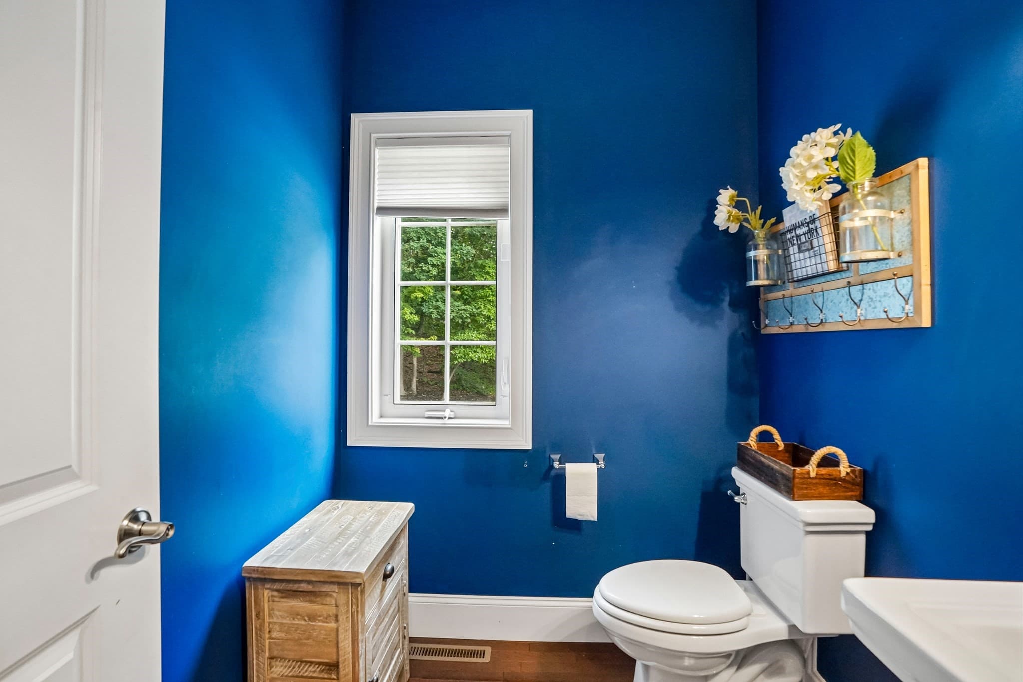 Single Family Residence at 75 Silver Fox Rd, Franklin MA 02038, Franklin, photo 11 of 40