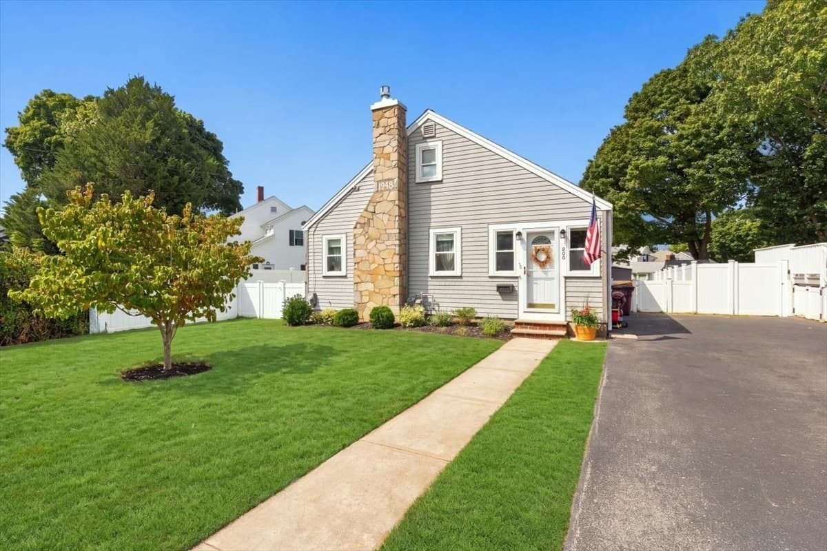 200 Roosevelt Road, Weymouth MA 02188