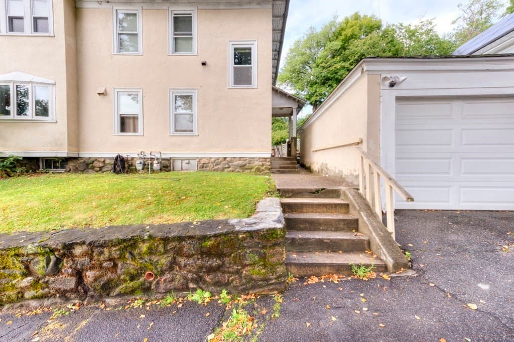 Multi Family at 279 Hamilton St, Worcester MA 01604, Worcester, photo 38 of 38