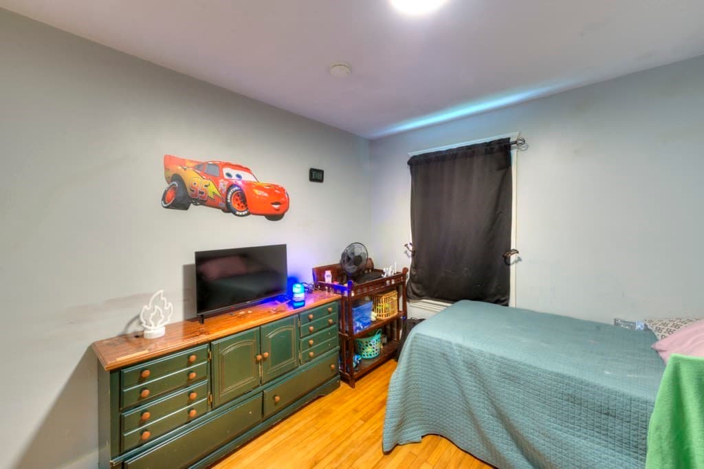 Multi Family at 279 Hamilton St, Worcester MA 01604, Worcester, photo 19 of 38