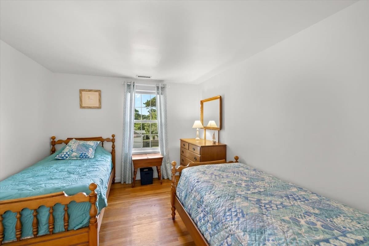Single Family Residence at 32 Niagara Lane, Yarmouth MA 02673, Yarmouth, photo 12 of 23