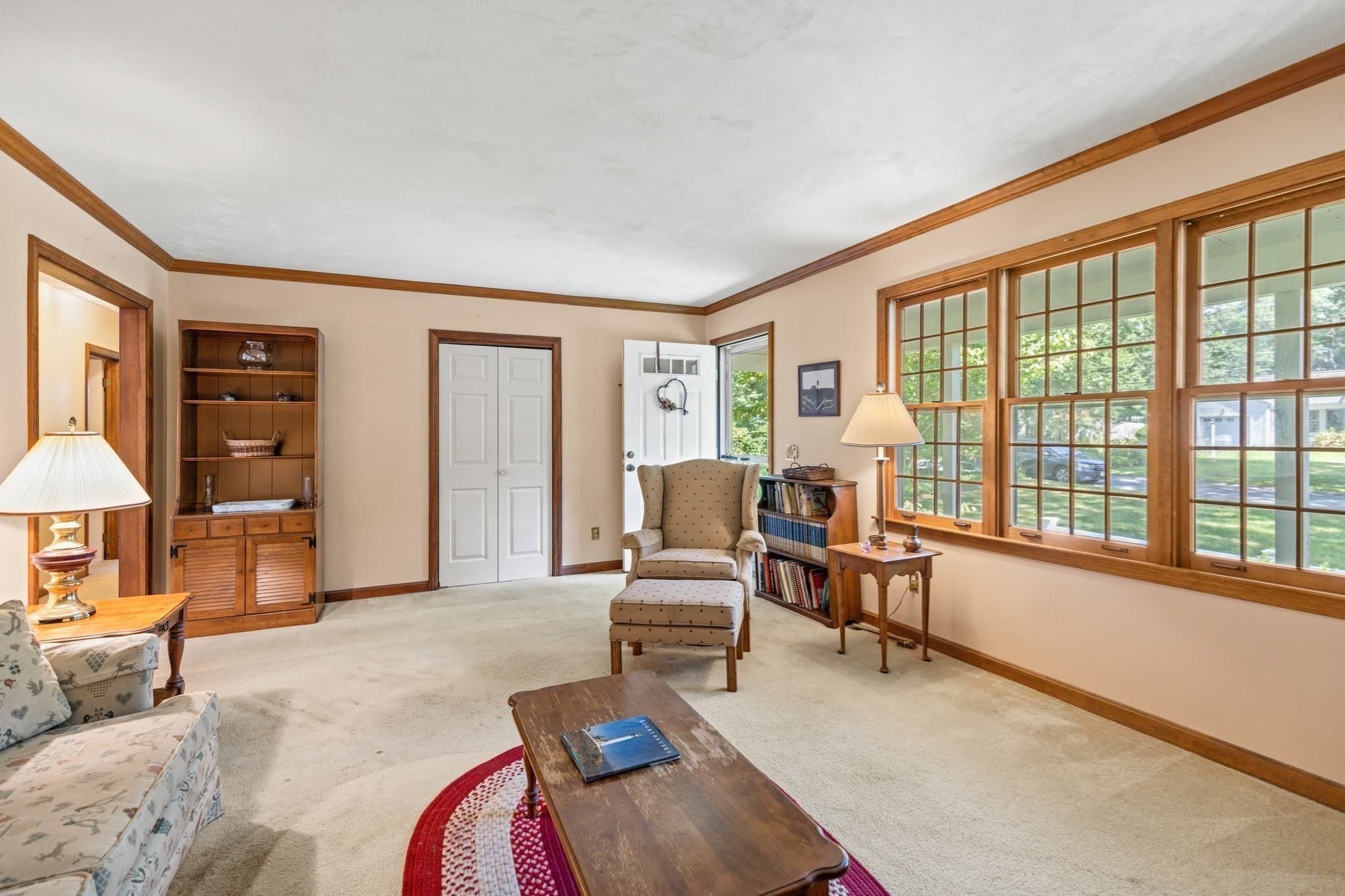 Single Family Residence at 33 Ellis Cir, Yarmouth MA 02675, Yarmouth, photo 8 of 34