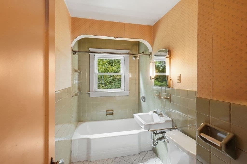 Single Family Residence at 24 Litchfield Avenue, Southbridge MA 01550, Southbridge, photo 13 of 33
