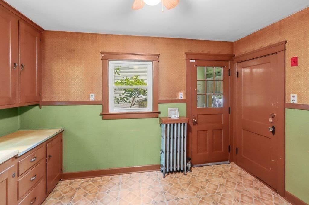 Single Family Residence at 24 Litchfield Avenue, Southbridge MA 01550, Southbridge, photo 7 of 33