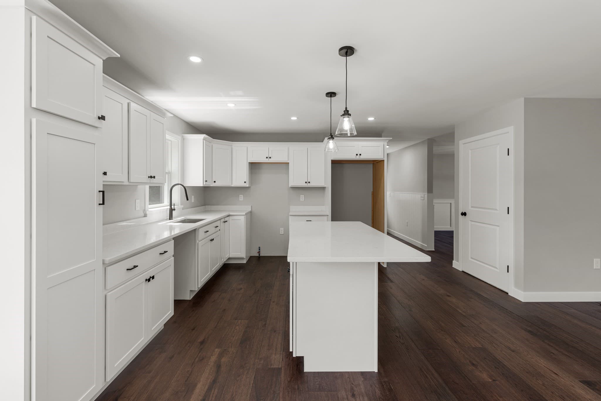 Single Family Residence at 961 Wood St, Fall River MA 02721, Fall River, photo 3 of 30