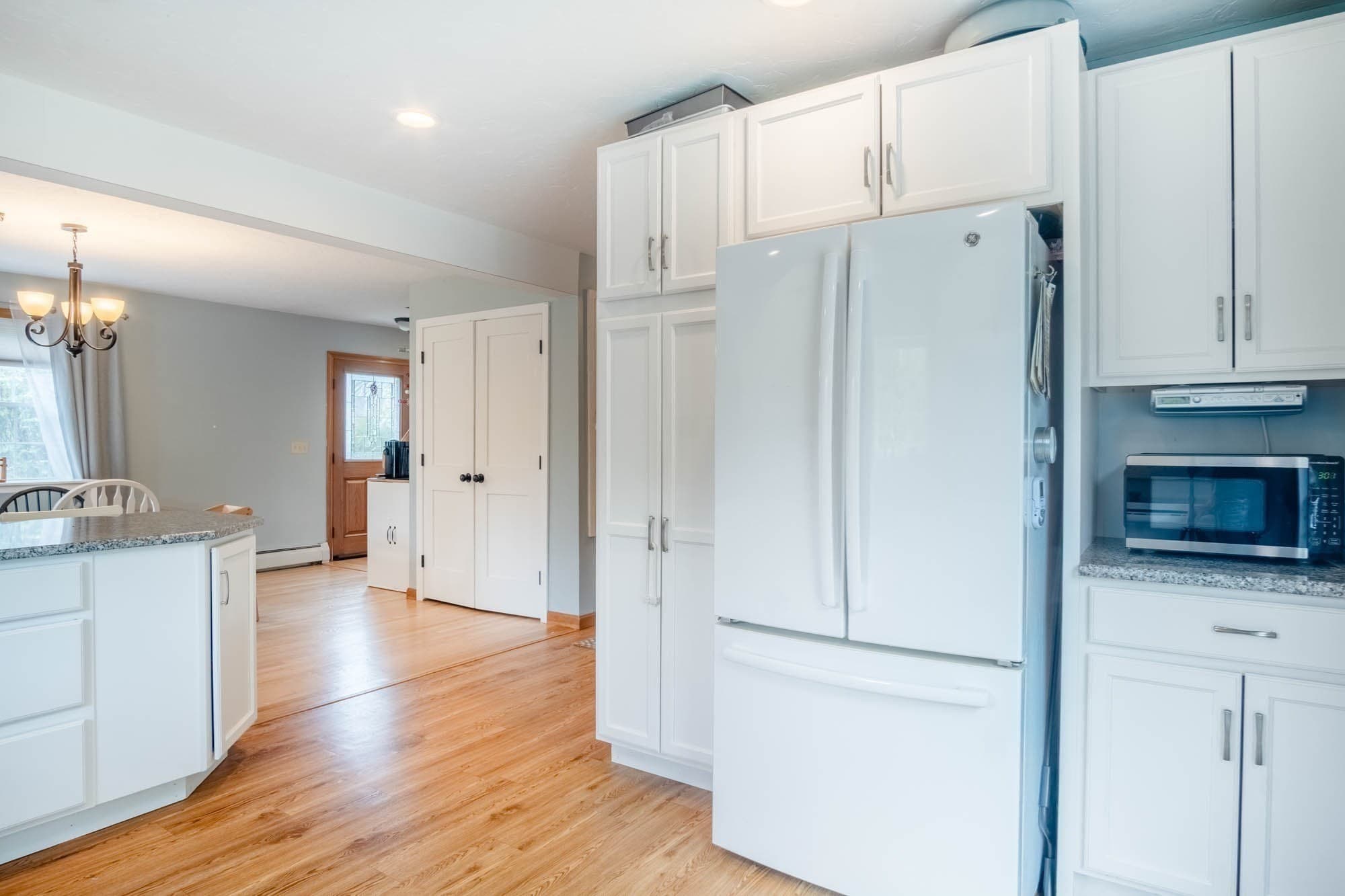 Single Family Residence at 18 Clarence Dr, Oxford MA 01540, Oxford, photo 7 of 42