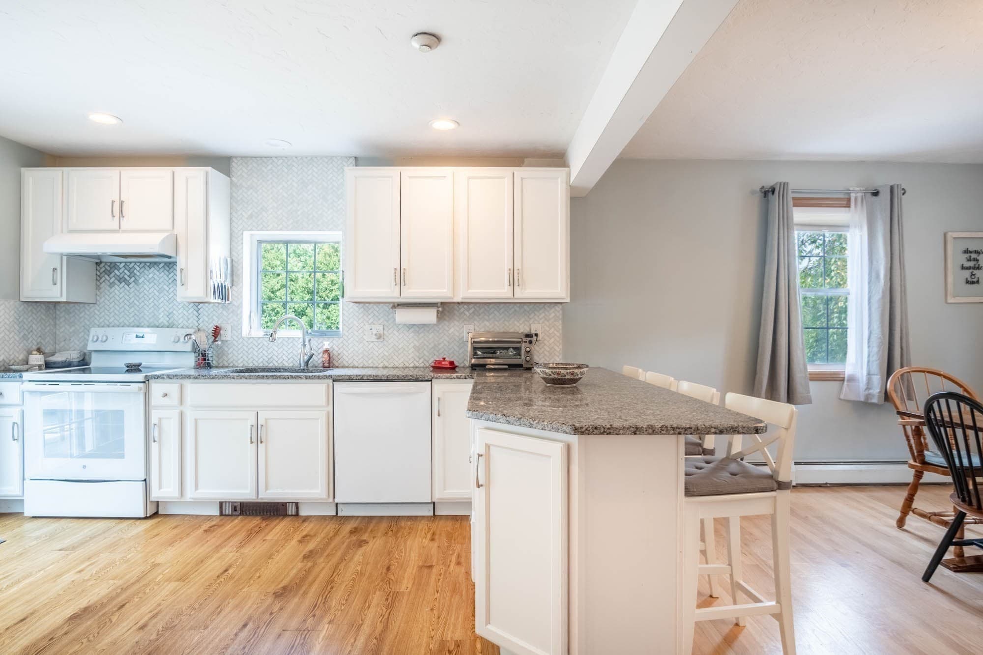 Single Family Residence at 18 Clarence Dr, Oxford MA 01540, Oxford, photo 8 of 42