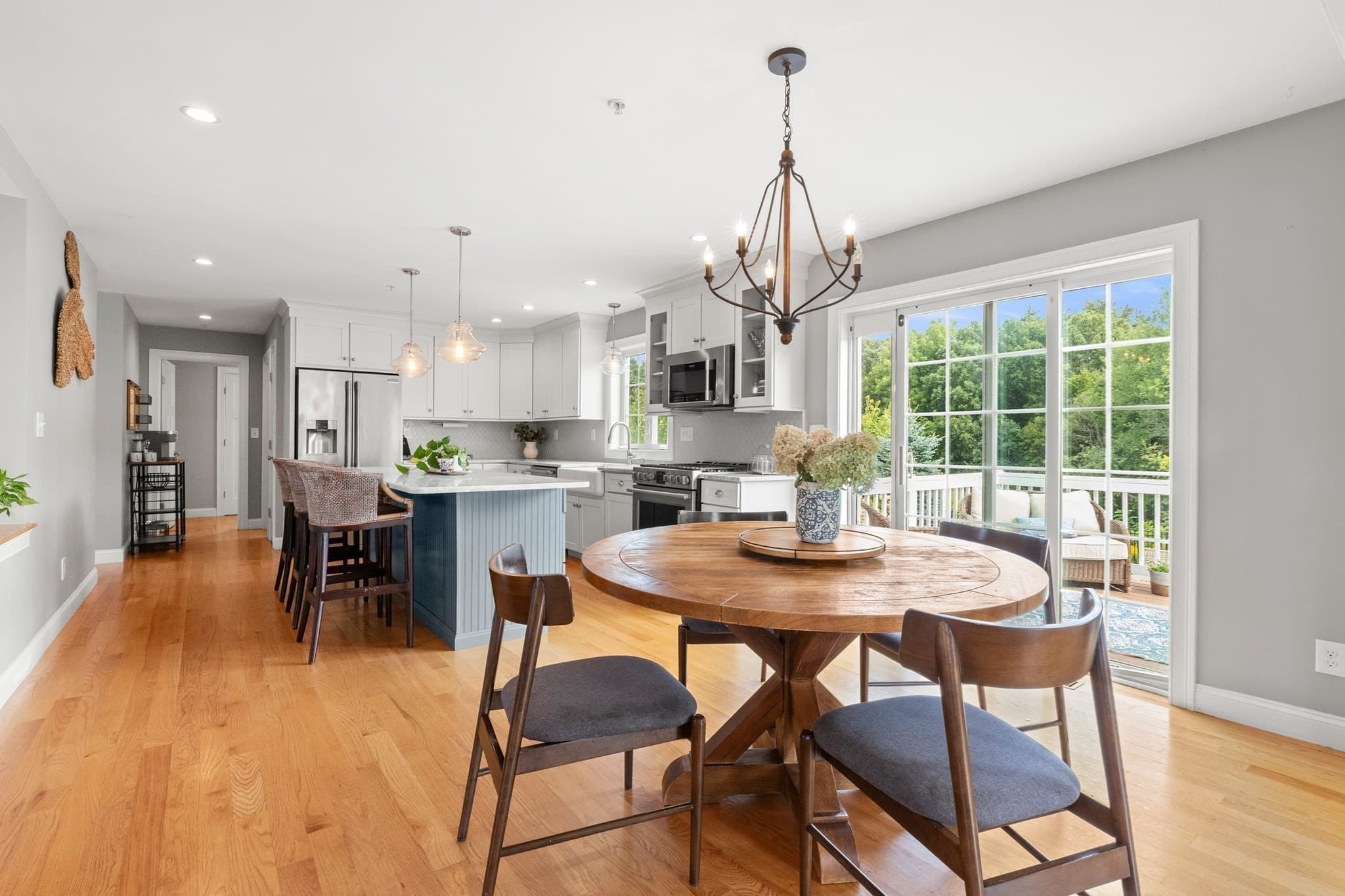 Single Family Residence at 1 Poplar Hill Cir, Merrimac MA 01860, Merrimac, photo 5 of 42