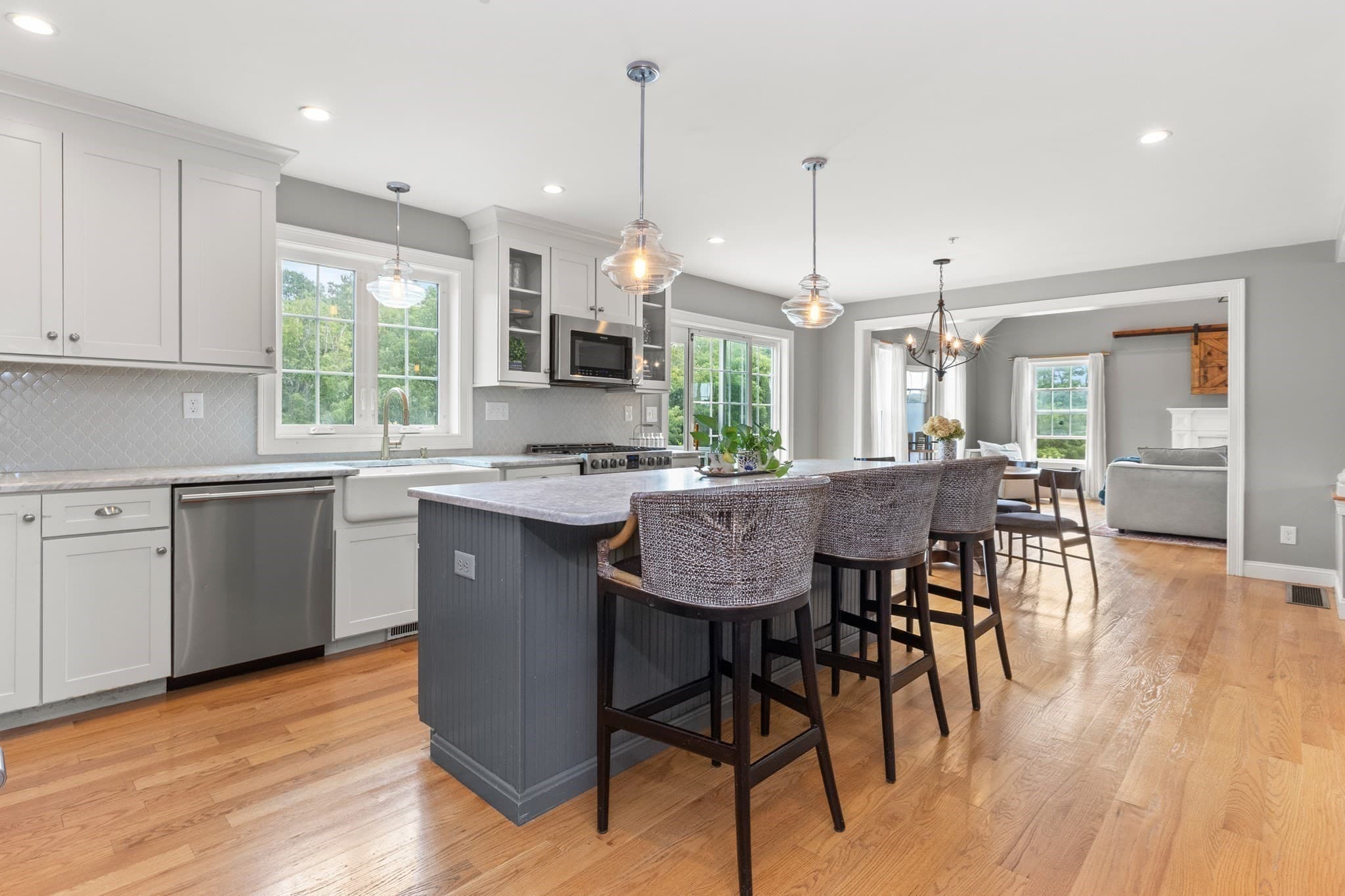 Single Family Residence at 1 Poplar Hill Cir, Merrimac MA 01860, Merrimac, photo 4 of 42