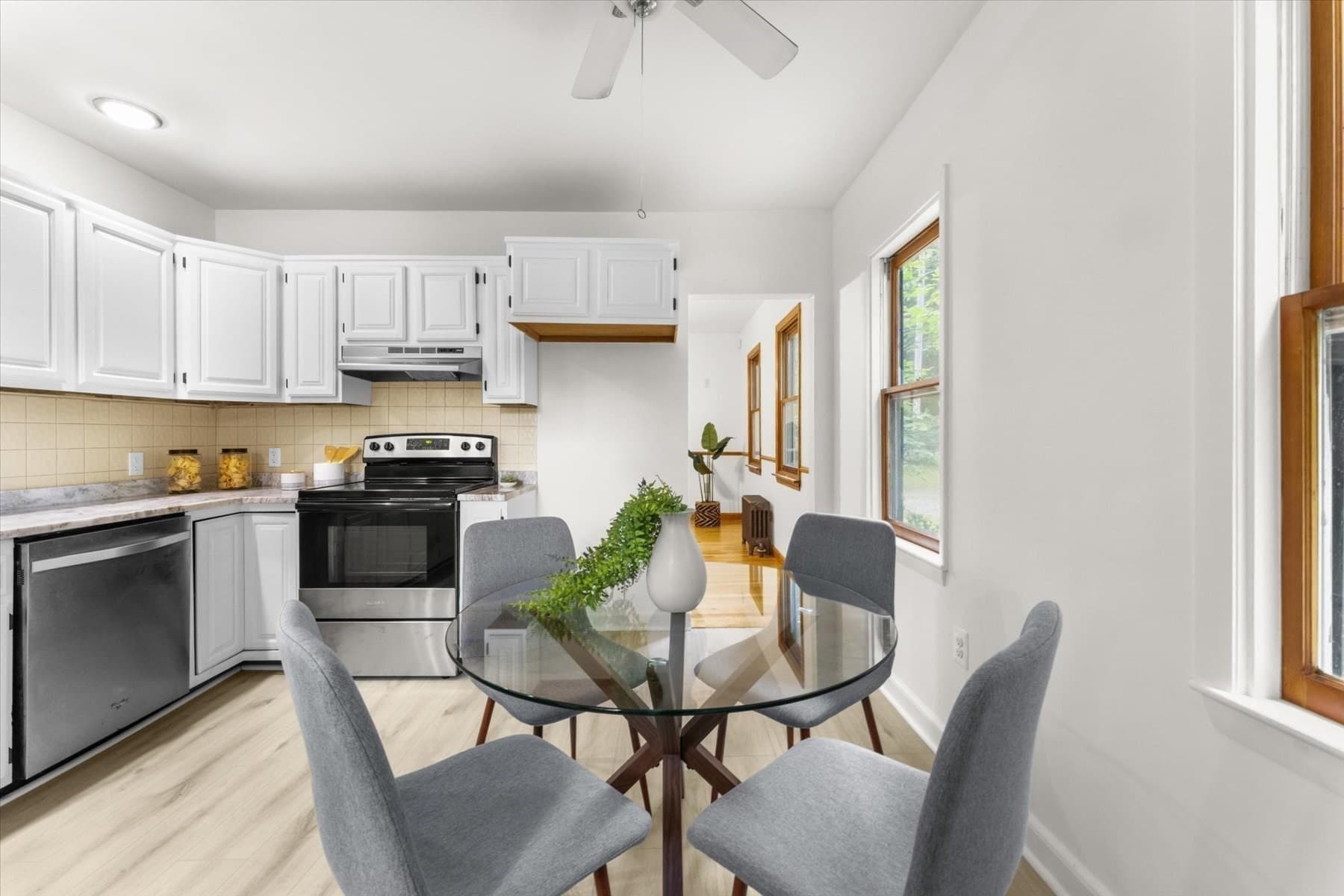 Single Family Residence at 229 Bent St, Franklin MA 02038, Franklin, photo 10 of 38
