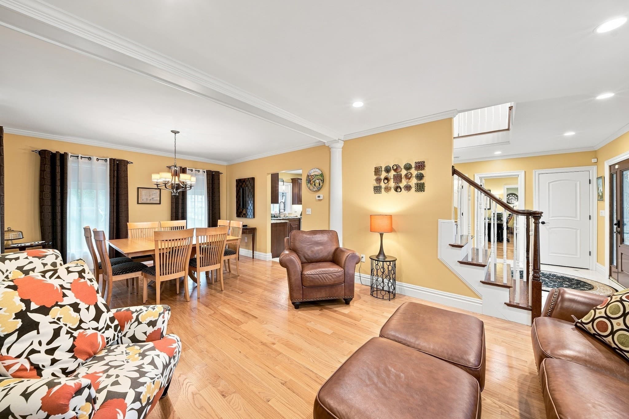 Single Family Residence at 5 Dell Ave, Wakefield MA 01880, photo 9 of 42