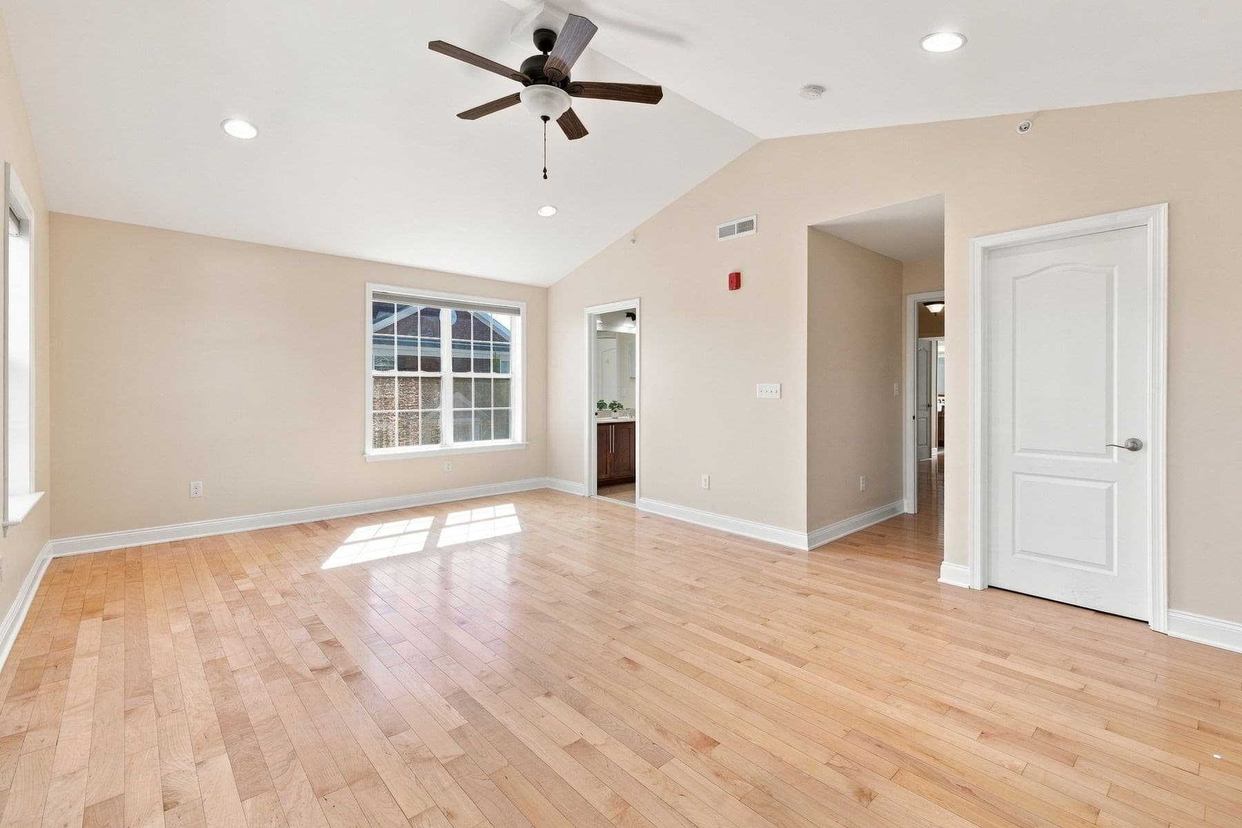 Condominium at 18 Simeon Howard Way # 18, Westborough MA 01581, Westborough, photo 23 of 42