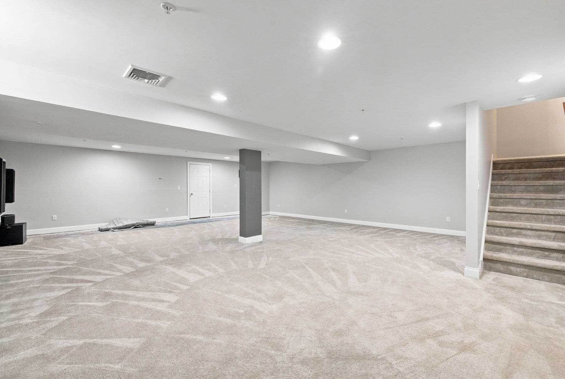 Condominium at 18 Simeon Howard Way # 18, Westborough MA 01581, Westborough, photo 36 of 42
