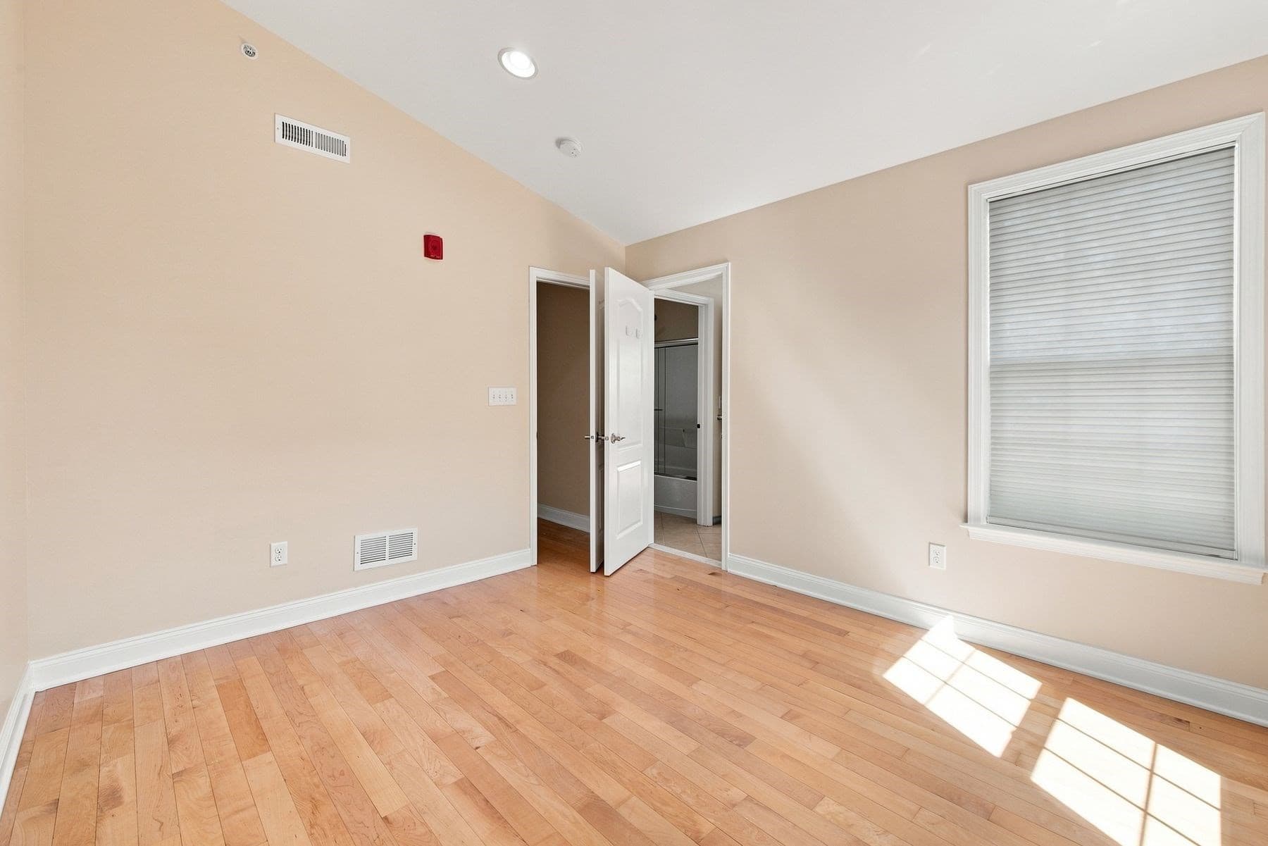 Condominium at 18 Simeon Howard Way # 18, Westborough MA 01581, Westborough, photo 28 of 42
