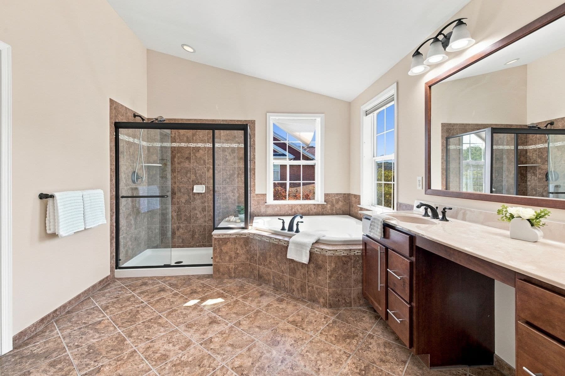 Condominium at 18 Simeon Howard Way # 18, Westborough MA 01581, Westborough, photo 33 of 42