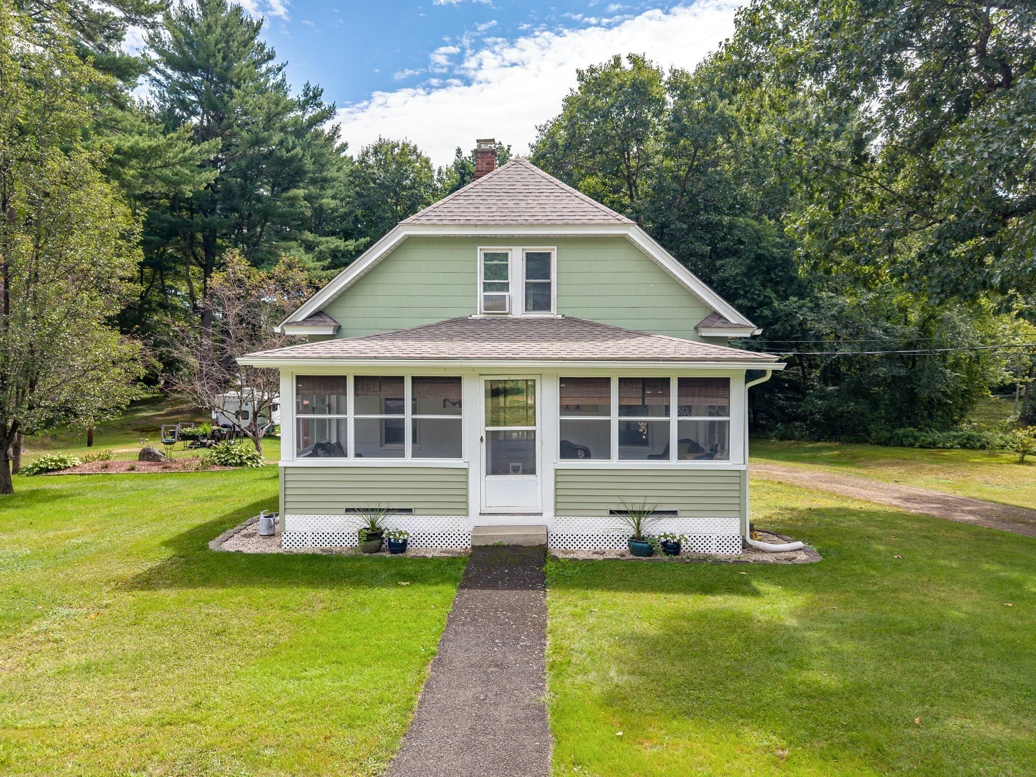 Single Family Residence at 123 Metacomet St, Belchertown MA 01007, Belchertown, photo 2 of 37