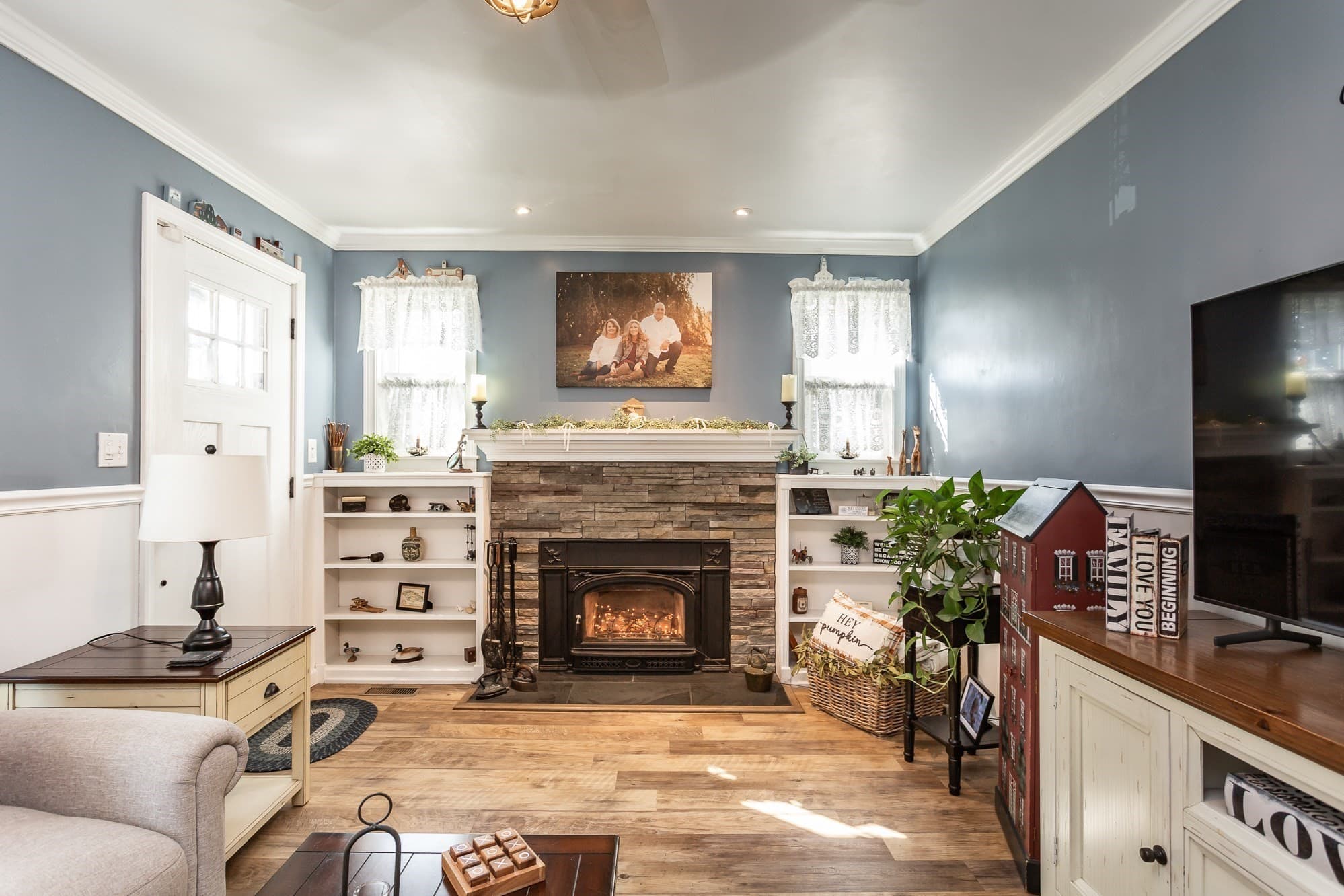 Single Family Residence at 71 Sycamore St, Swansea MA 02777, Swansea, photo 13 of 41