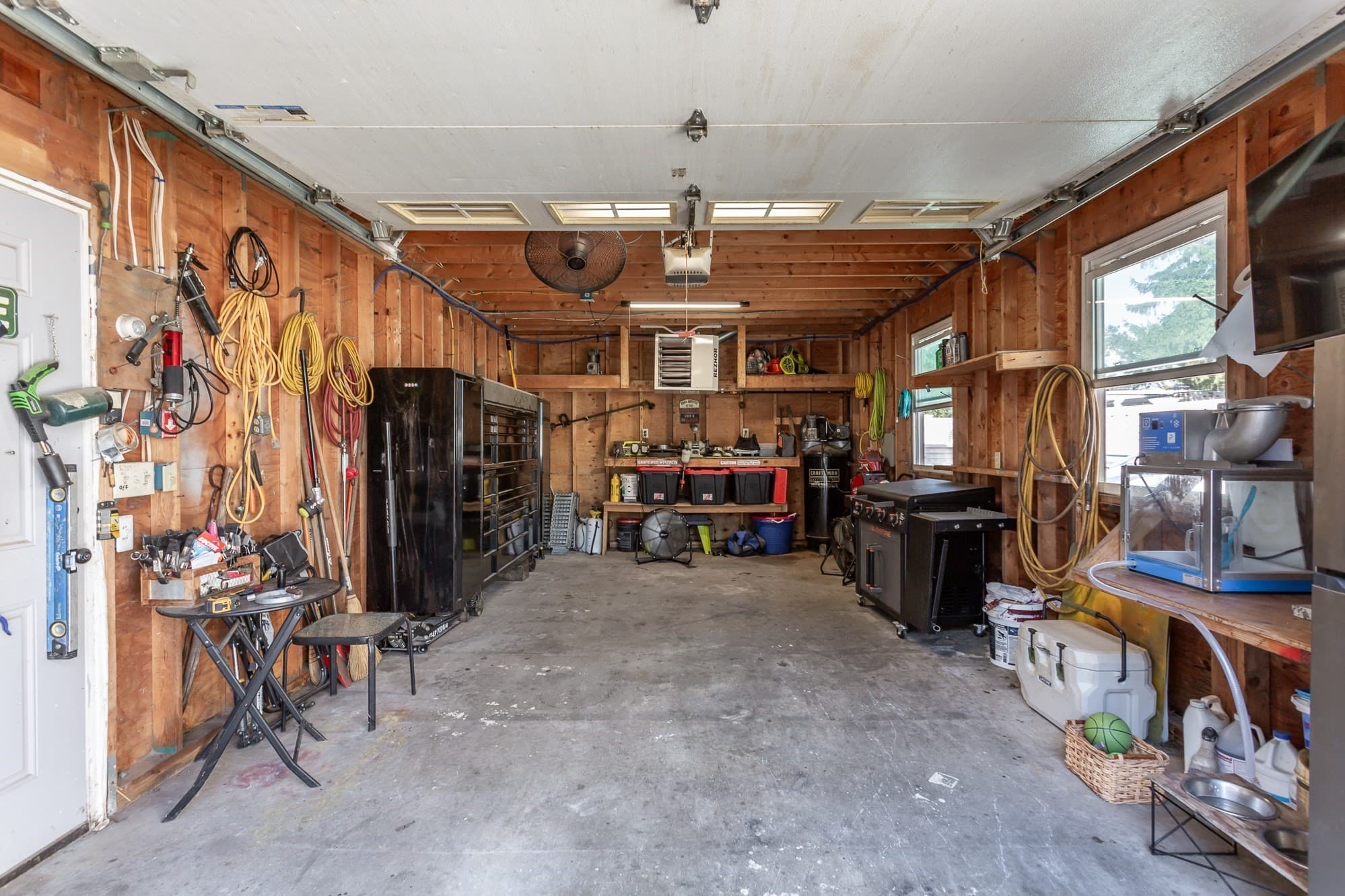 Single Family Residence at 71 Sycamore St, Swansea MA 02777, Swansea, photo 31 of 41